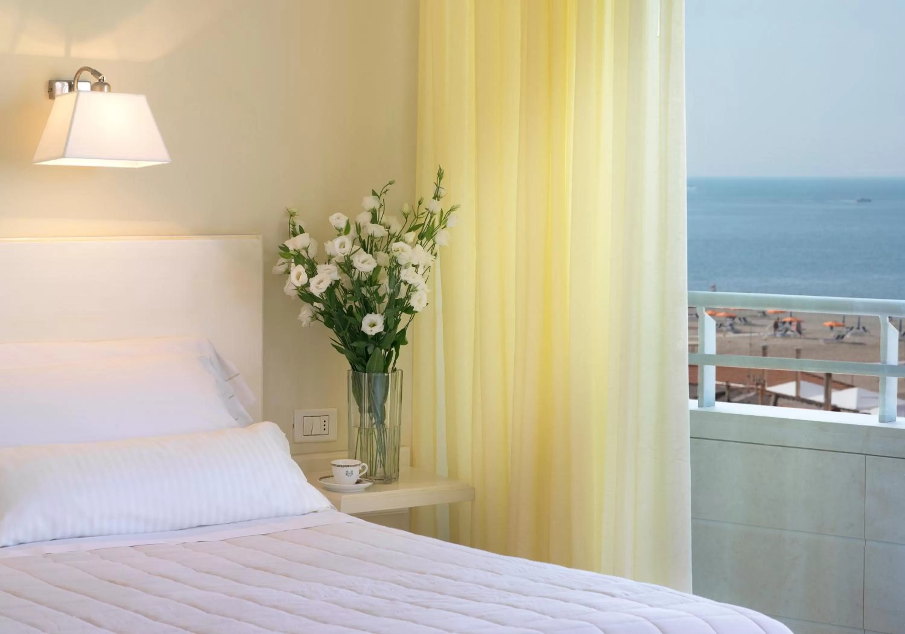 View (from property/room), Bed in Hotel Sina Astor