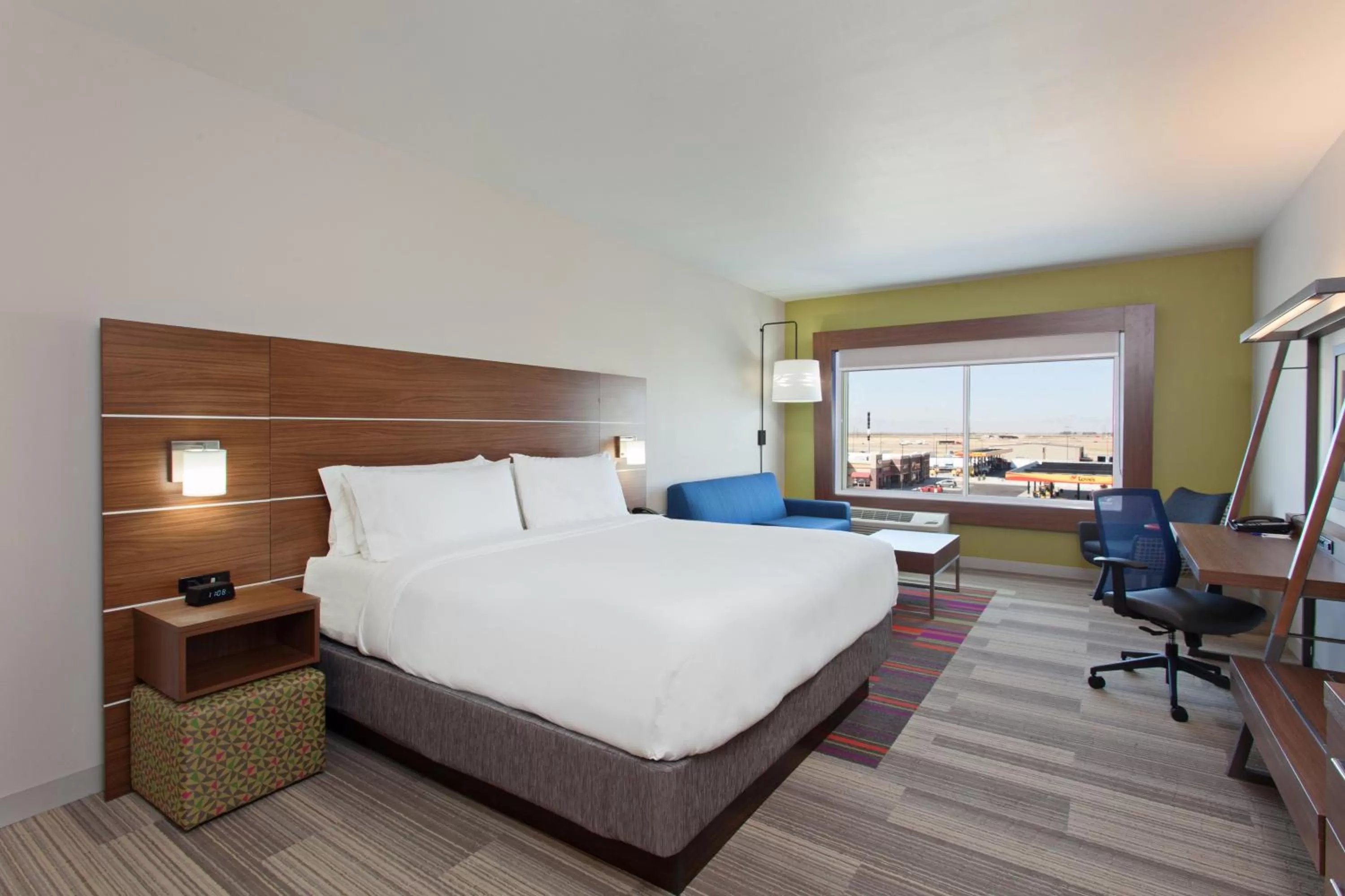 Photo of the whole room, Bed in Holiday Inn Express & Suites - Brigham City - North Utah by IHG