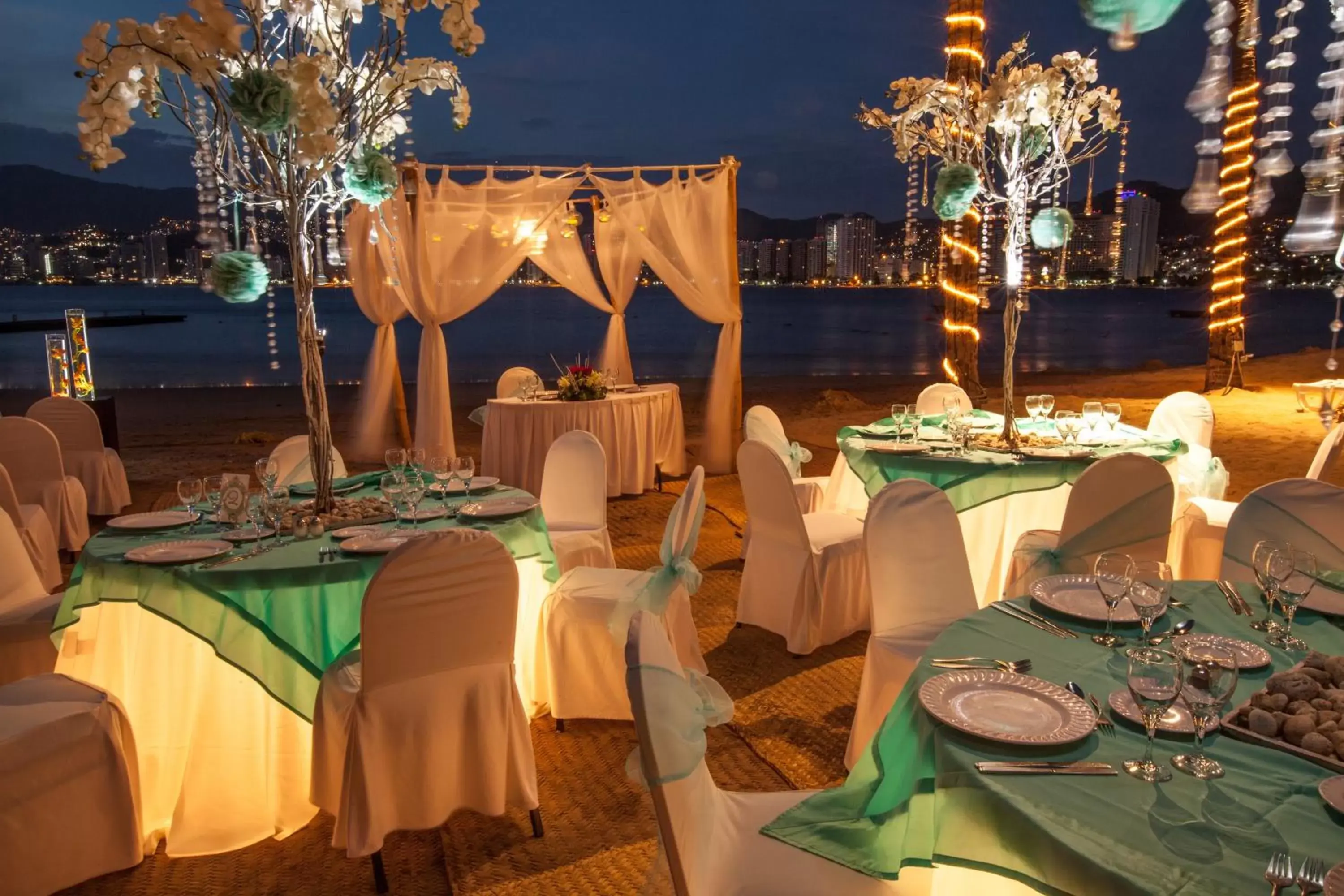 Banquet/Function facilities, Banquet Facilities in Park Royal Beach Acapulco - All Inclusive