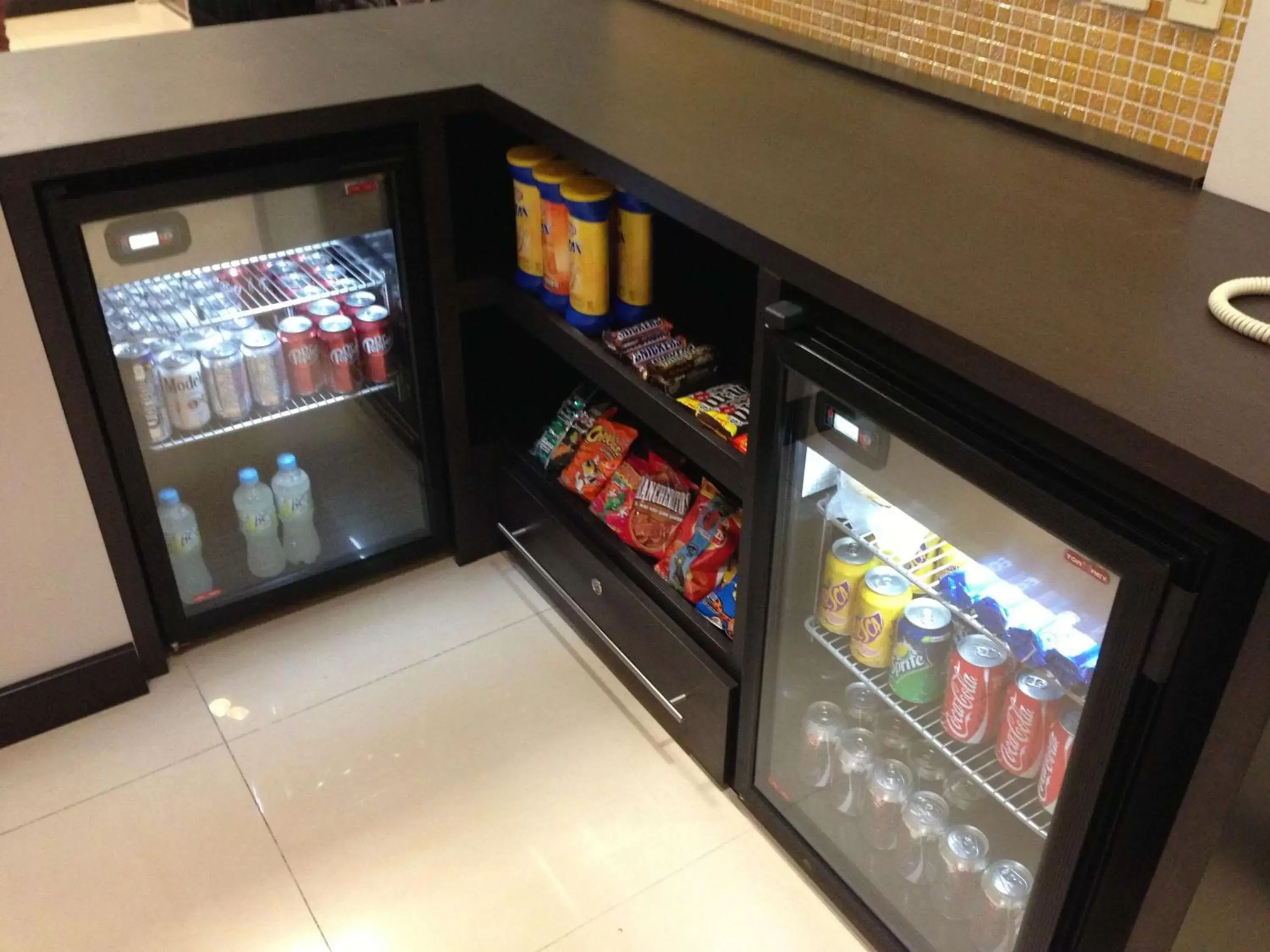 Restaurant/places to eat in Hampton Inn Tampico Airport Restaurant/places to eat in Hampton Inn Tampico Airport