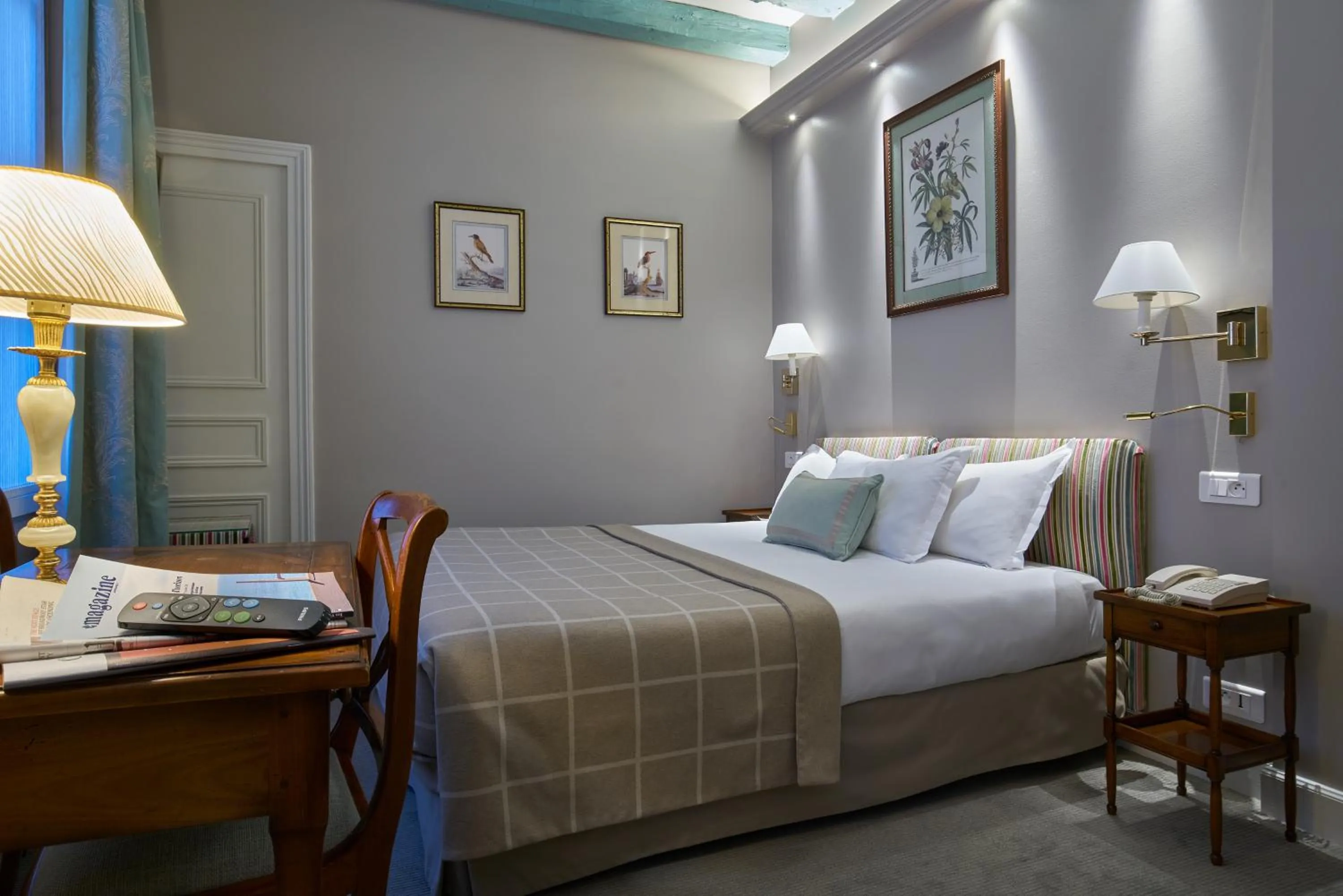 Bedroom, Bed in Le Relais Saint Honoré