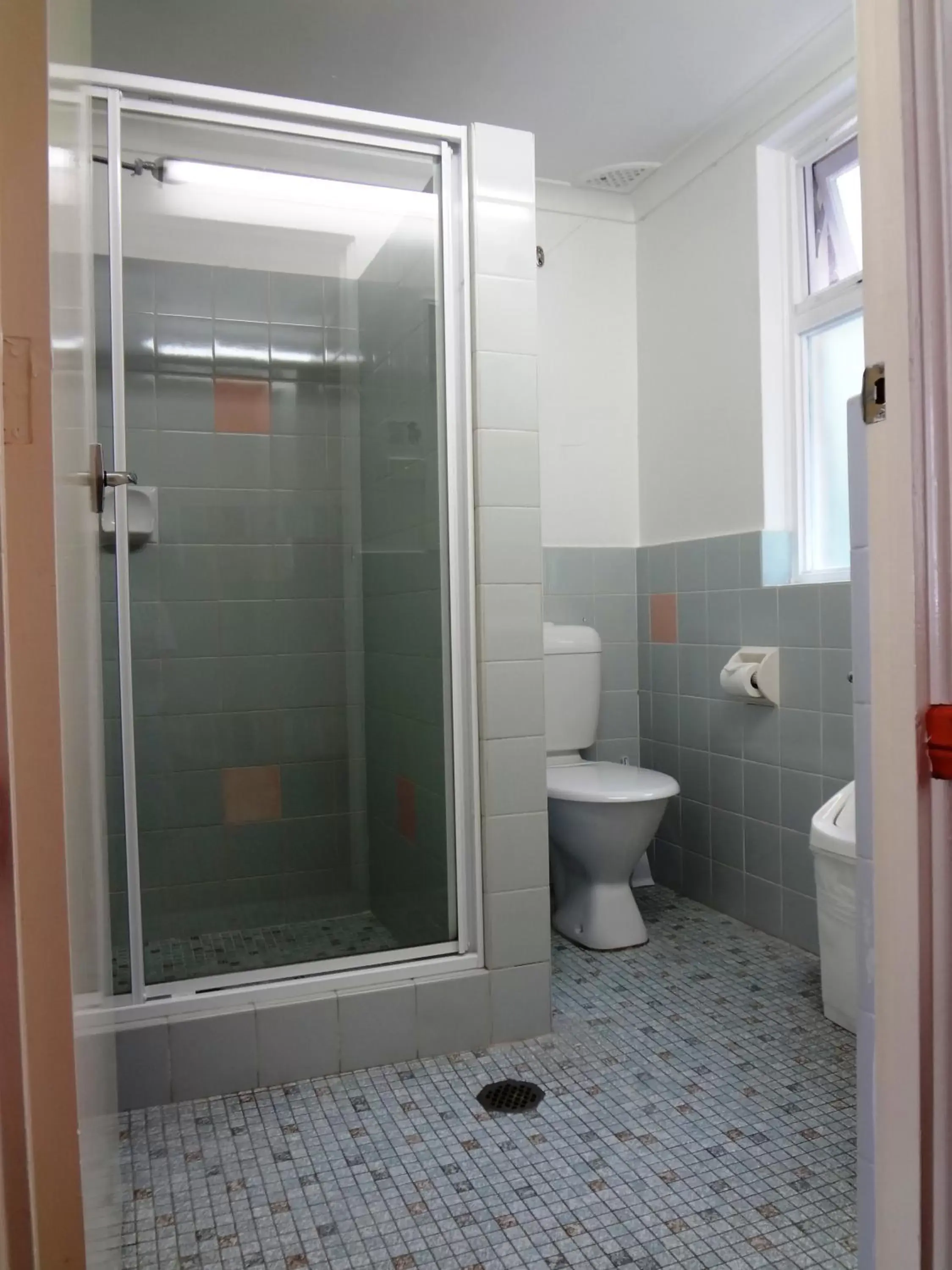 Bathroom in Three Explorers Motel