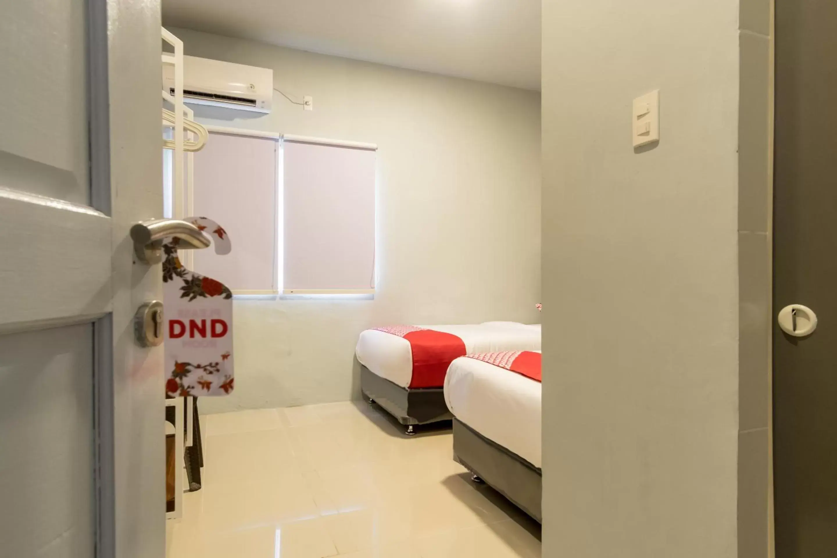 Bedroom, Bathroom in Super OYO 360 Mangaan Residence
