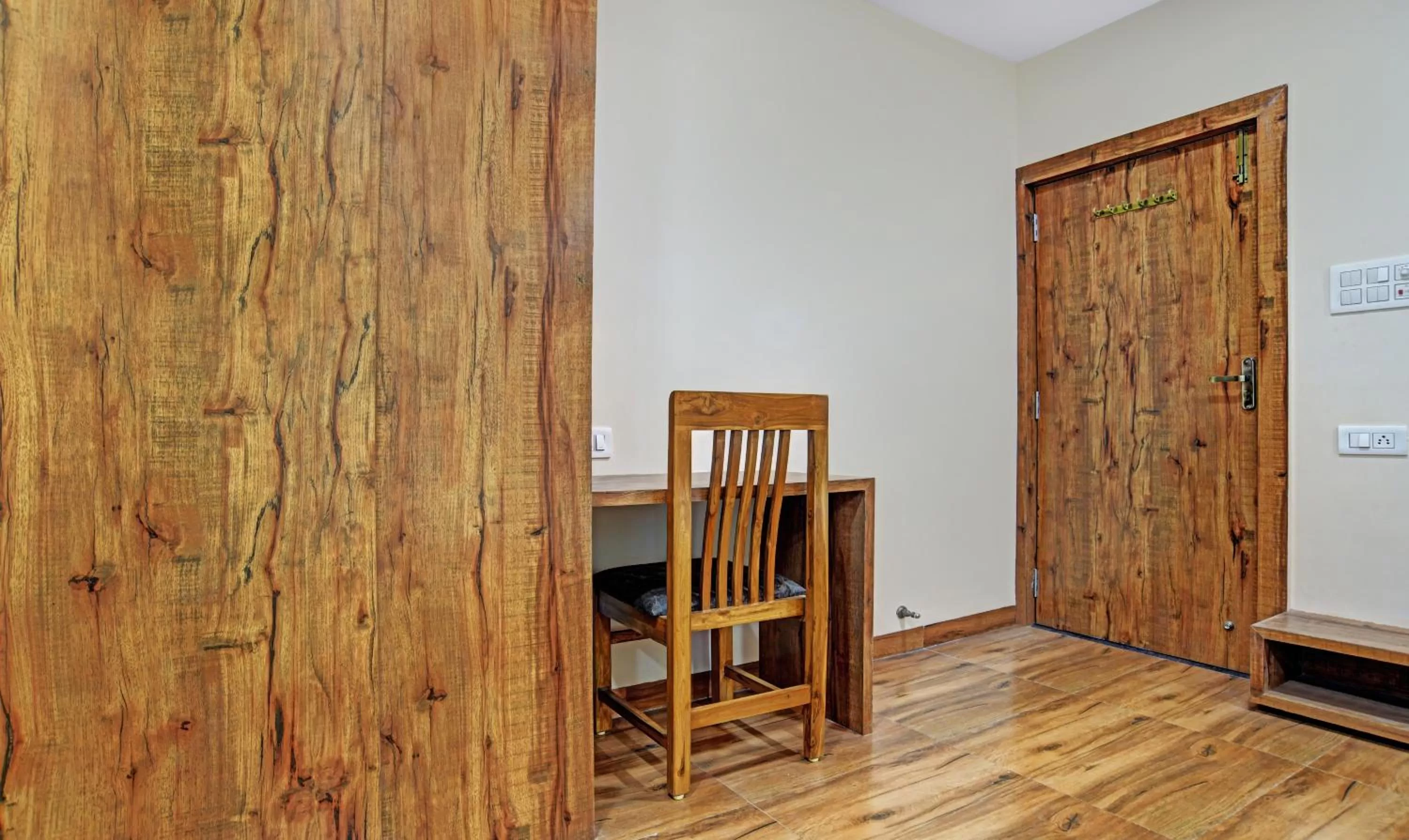 Bedroom in Treebo Nirvana Elite