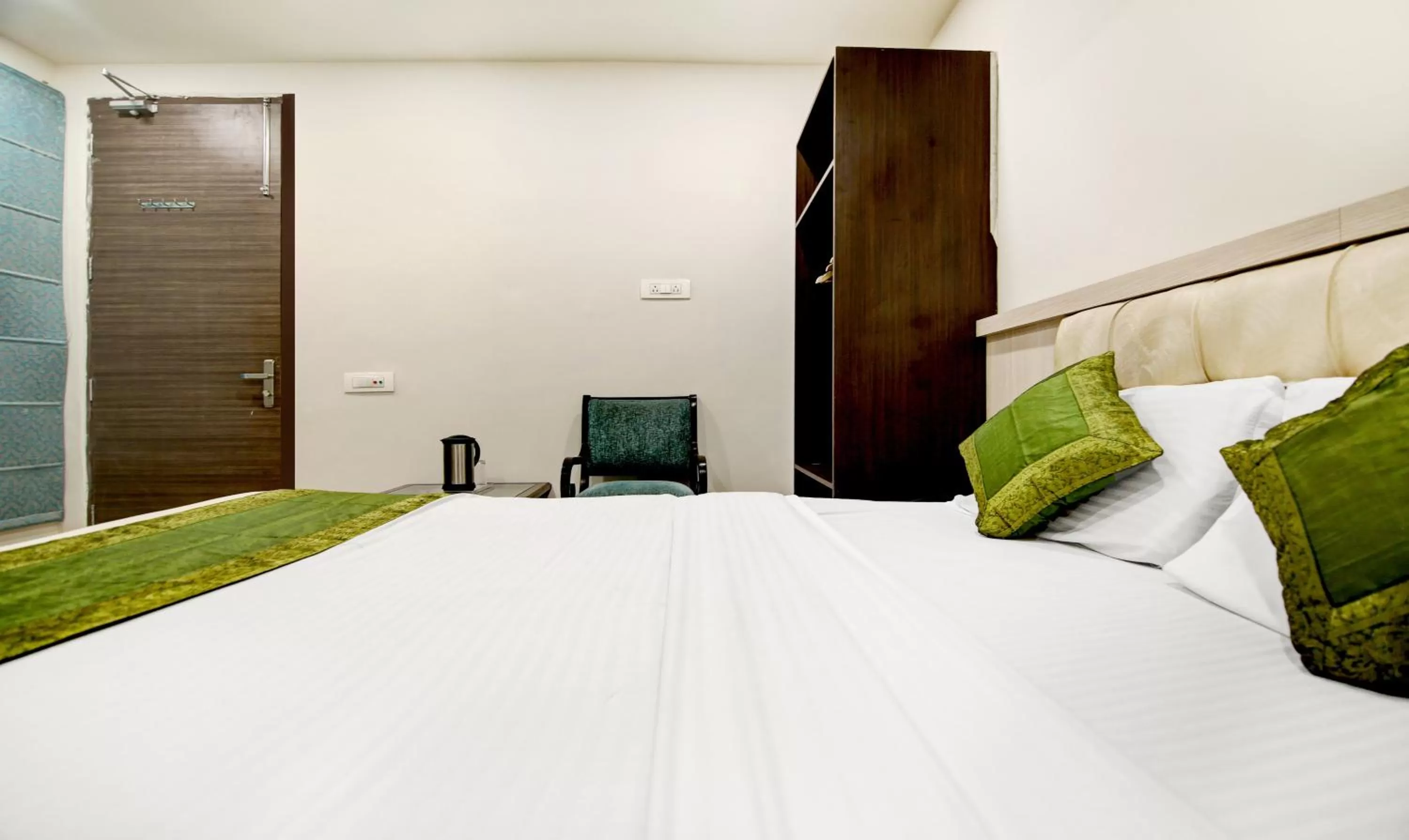 Bed in Itsy By Treebo - Solitaire