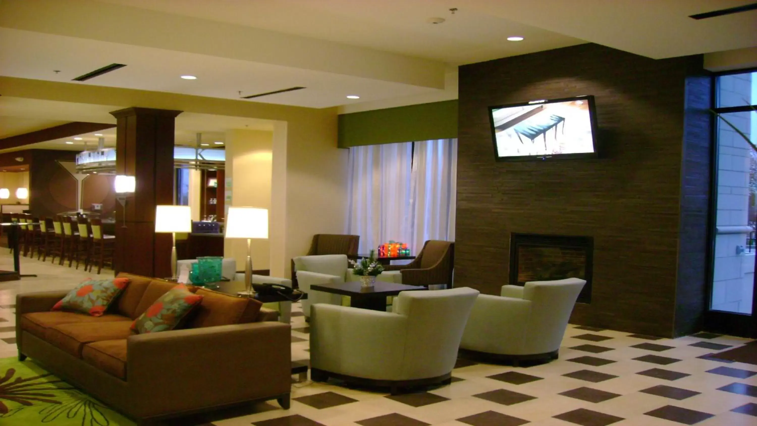 Lobby or reception in Holiday Inn Saint Louis-Fairview Heights, an IHG Hotel