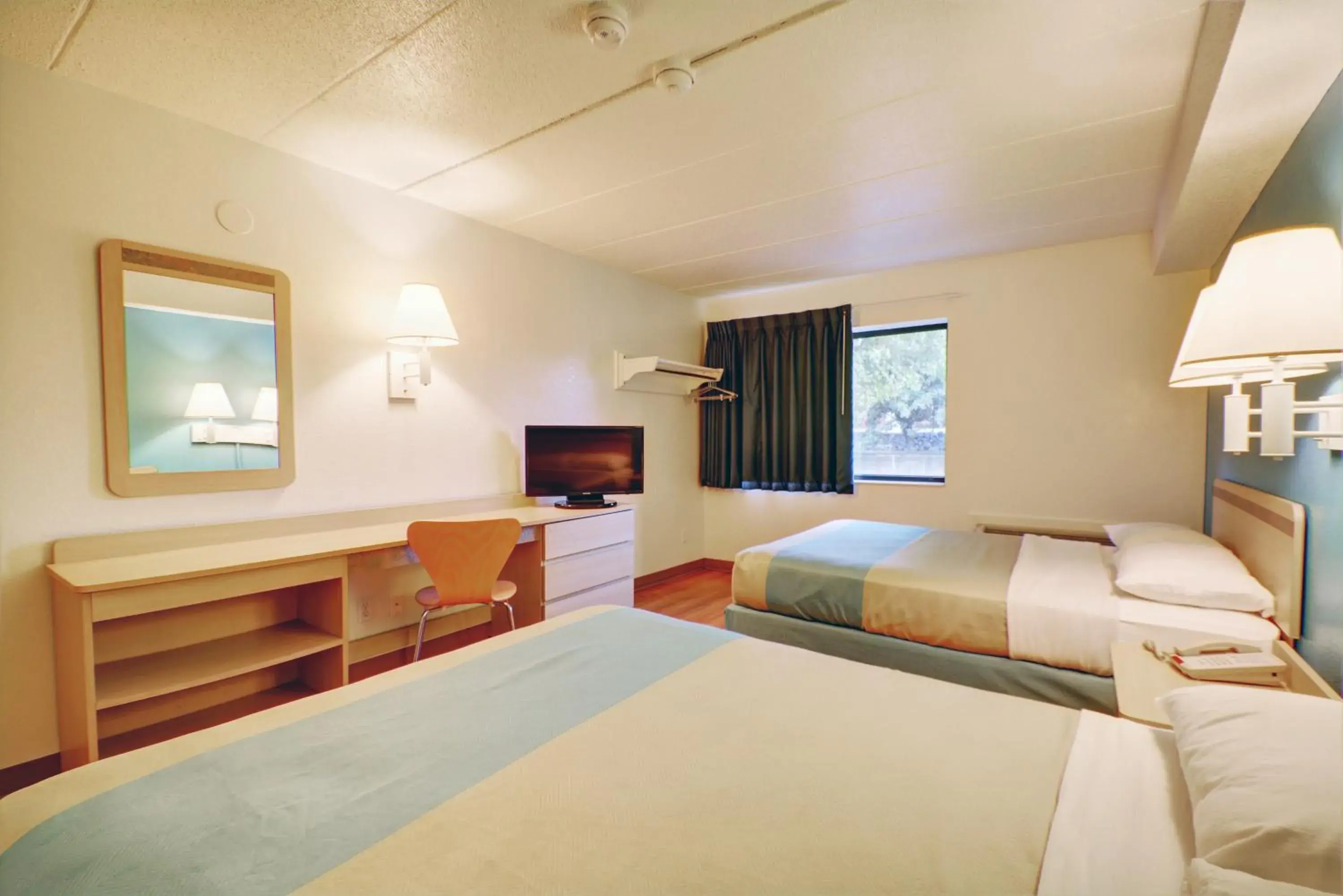 Bedroom, Bed in Motel 6-Newport, RI Bedroom, Bed in Motel 6-Newport, RI