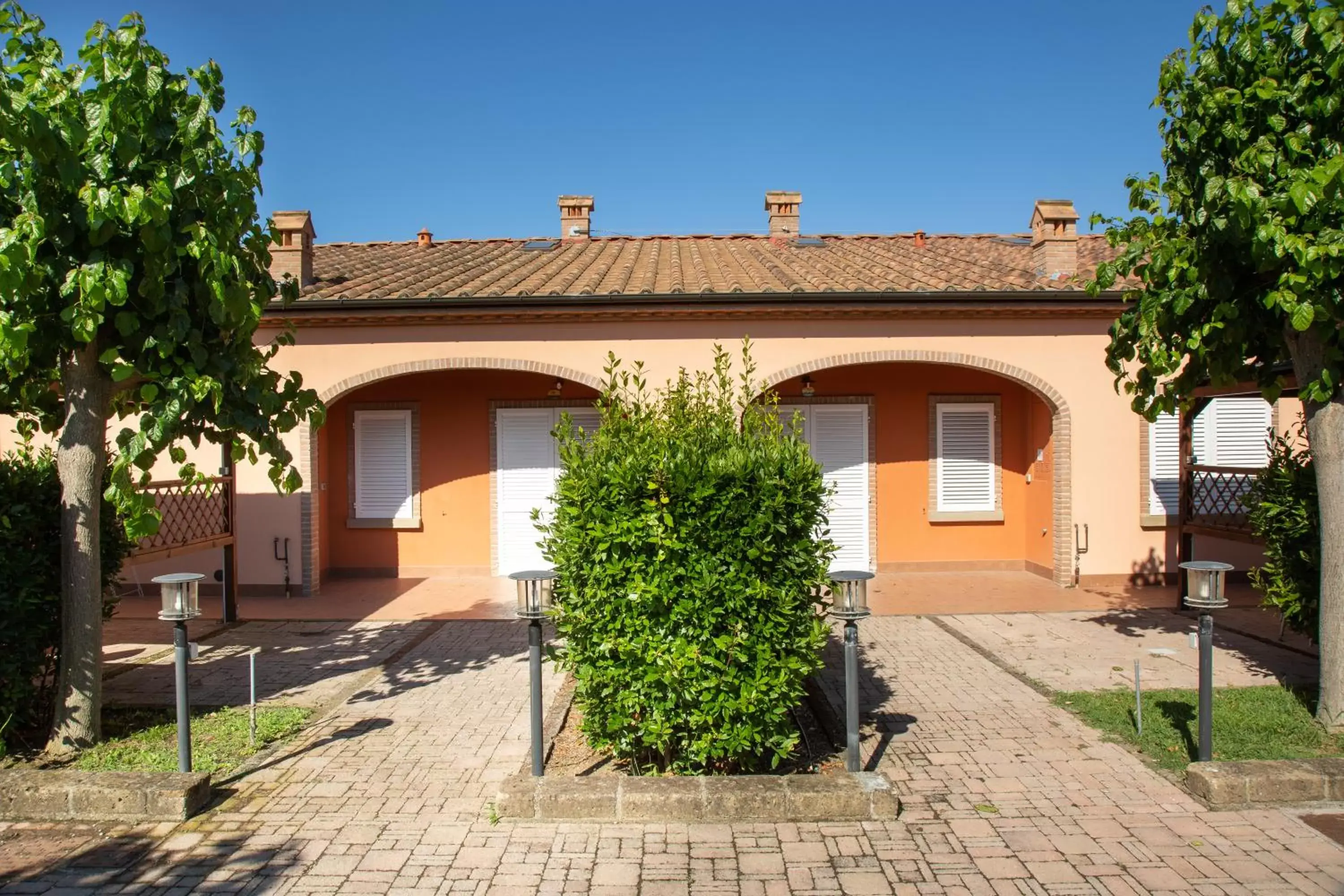 Property Building in Borgo Verde