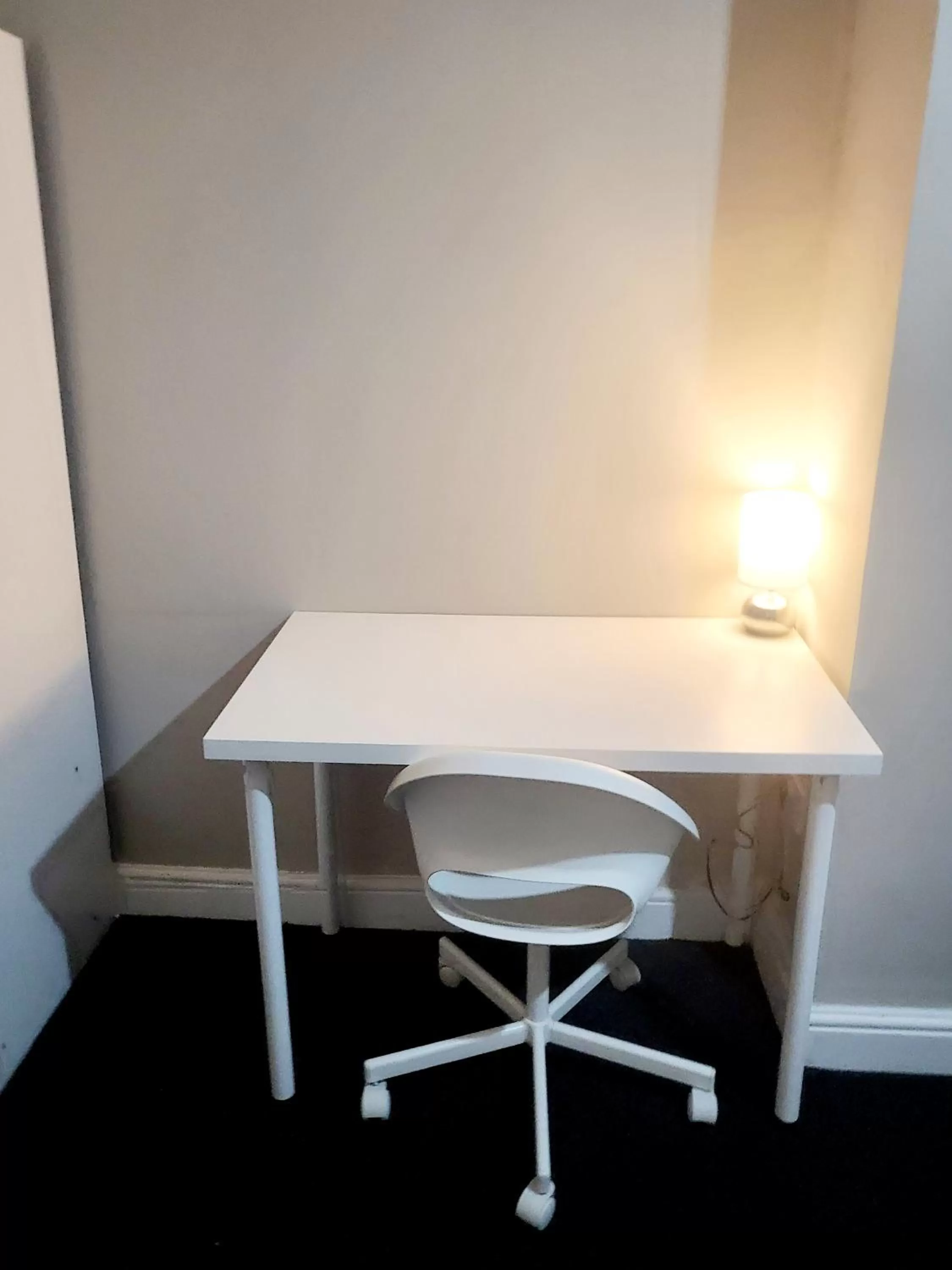 Dining Area in MM Sure Stay Accommodation - NG1