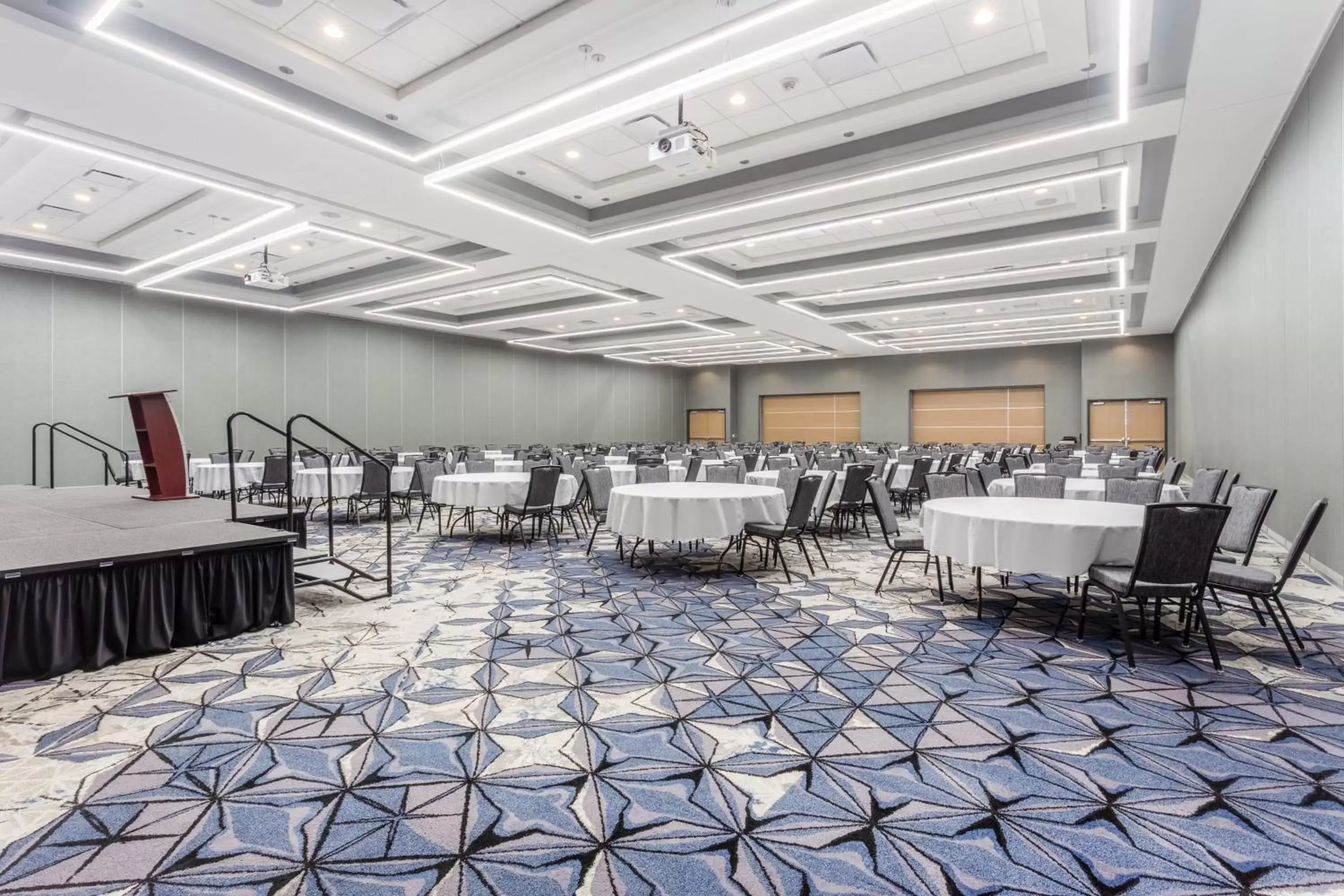 Banquet/Function facilities, Banquet Facilities in Holiday Inn & Suites Cedar Falls-Waterloo Event Ctr, an IHG Hotel