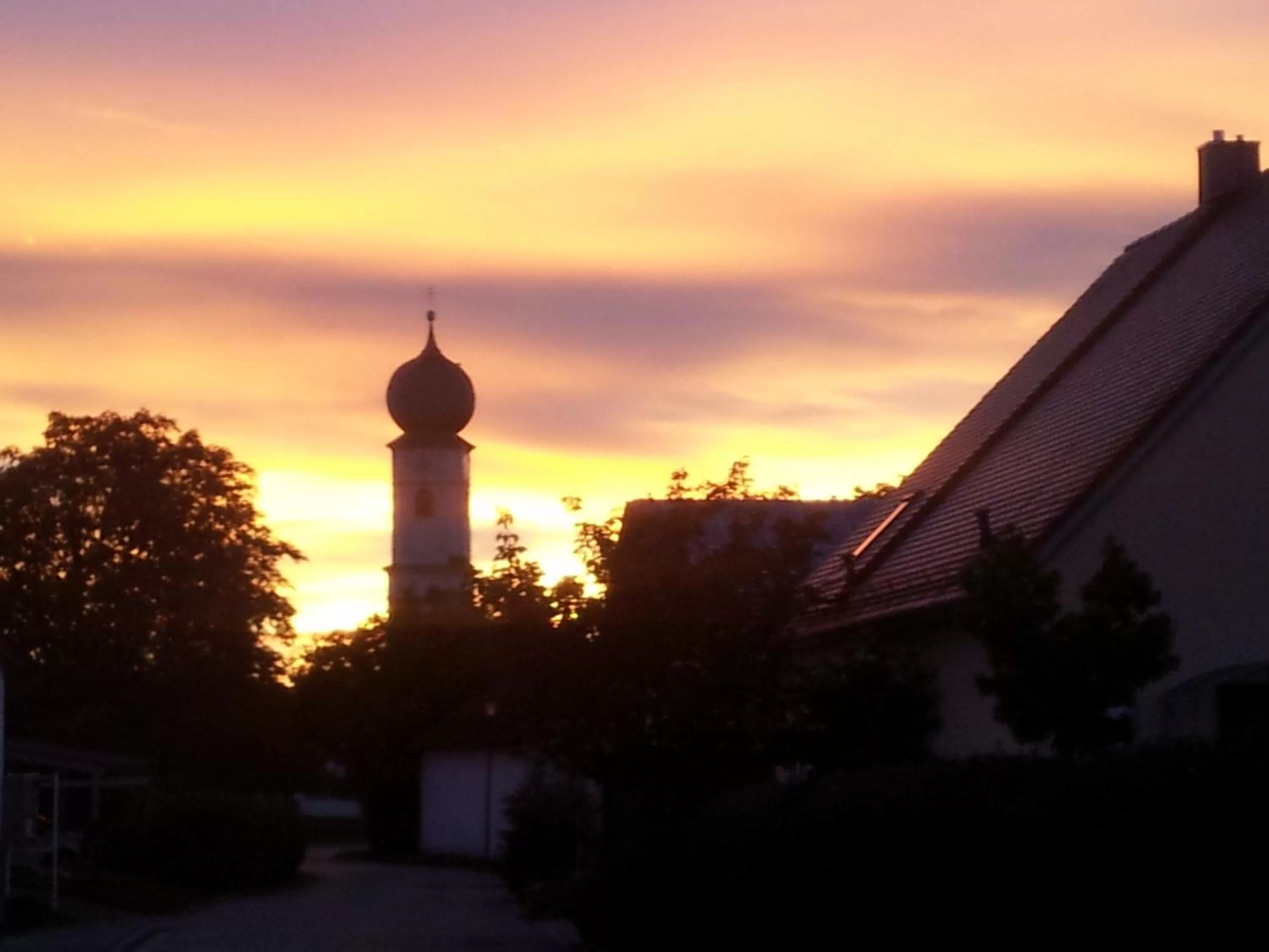 Sunrise in Lohauserhof - Biohof und Hotel