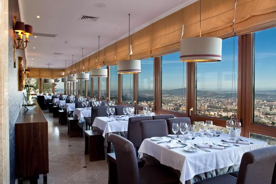 Restaurant/places to eat in Hotel do Elevador