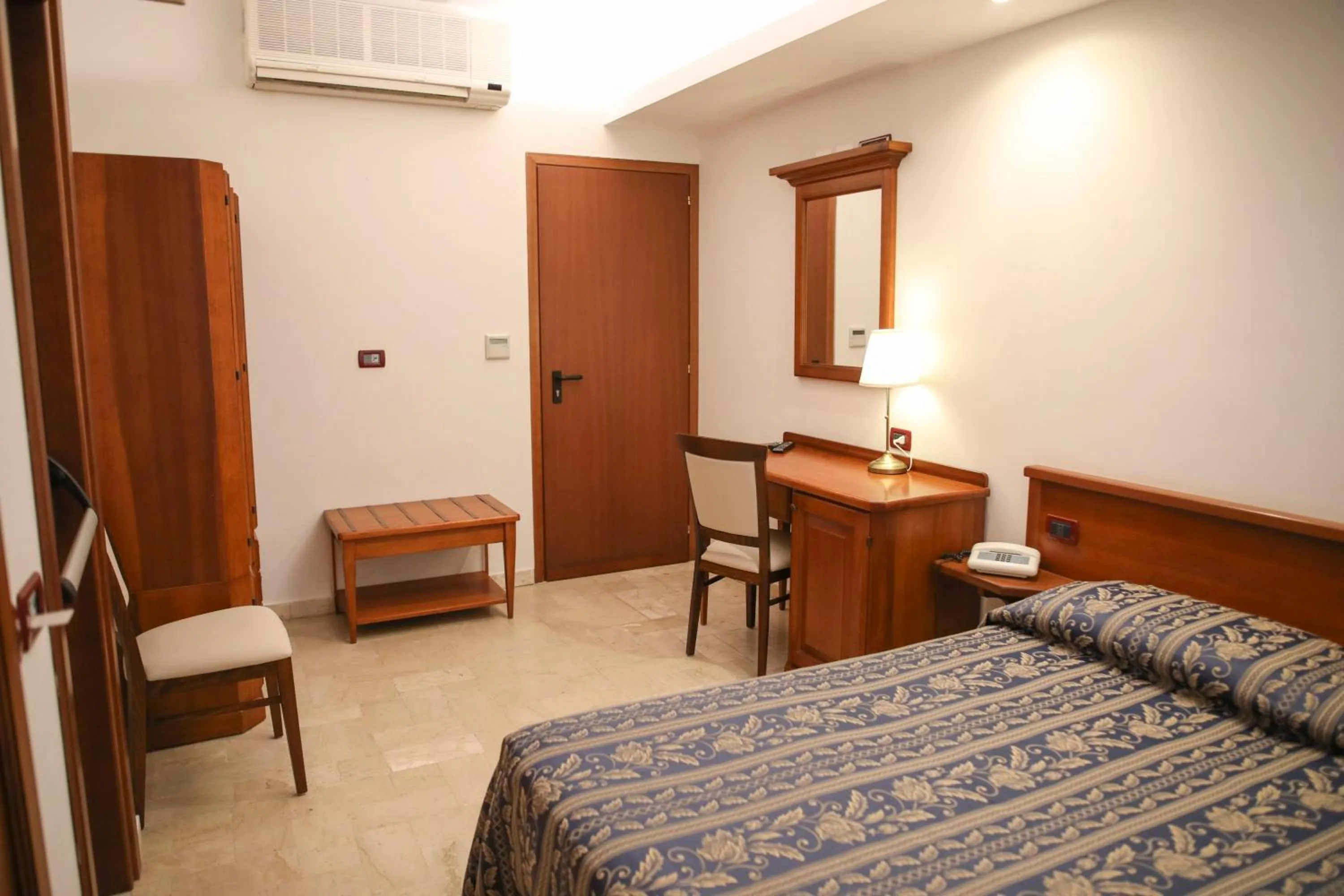 Photo of the whole room, Bed in Hotel La Giara