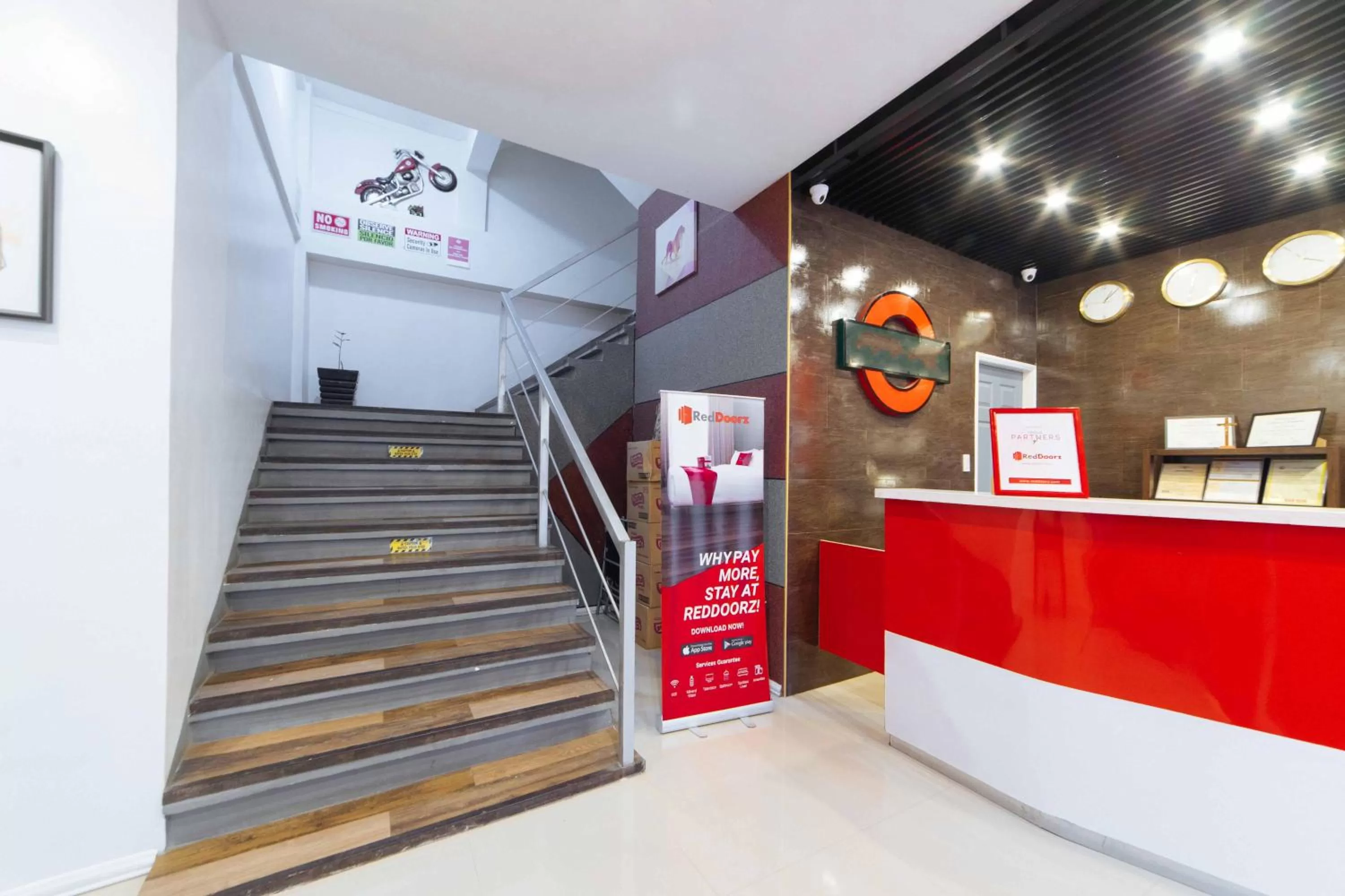 Lobby or reception in RedDoorz Plus near SM Lanang Davao