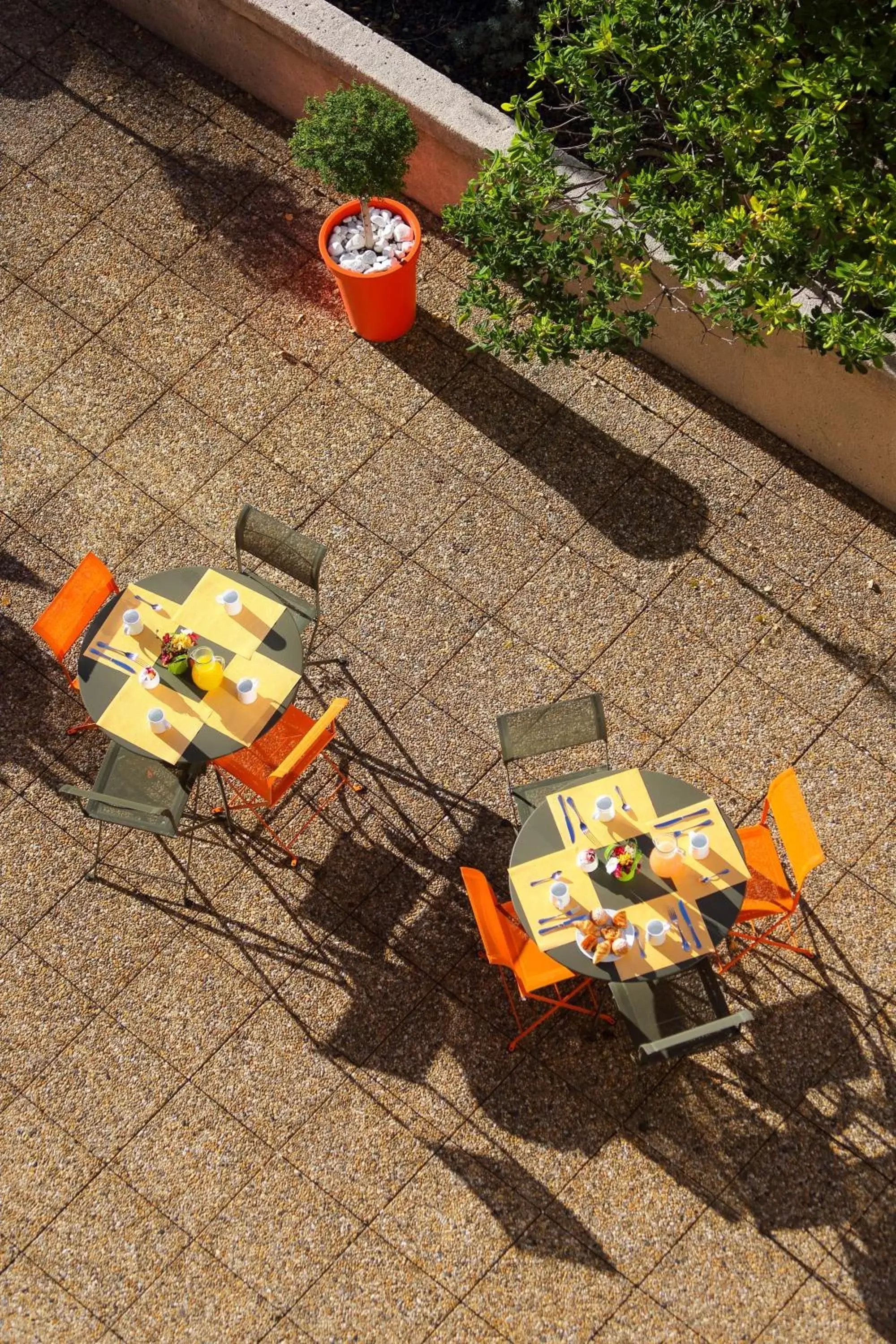 Facade/entrance, Patio/Outdoor Area in Citadines Castellane Marseille