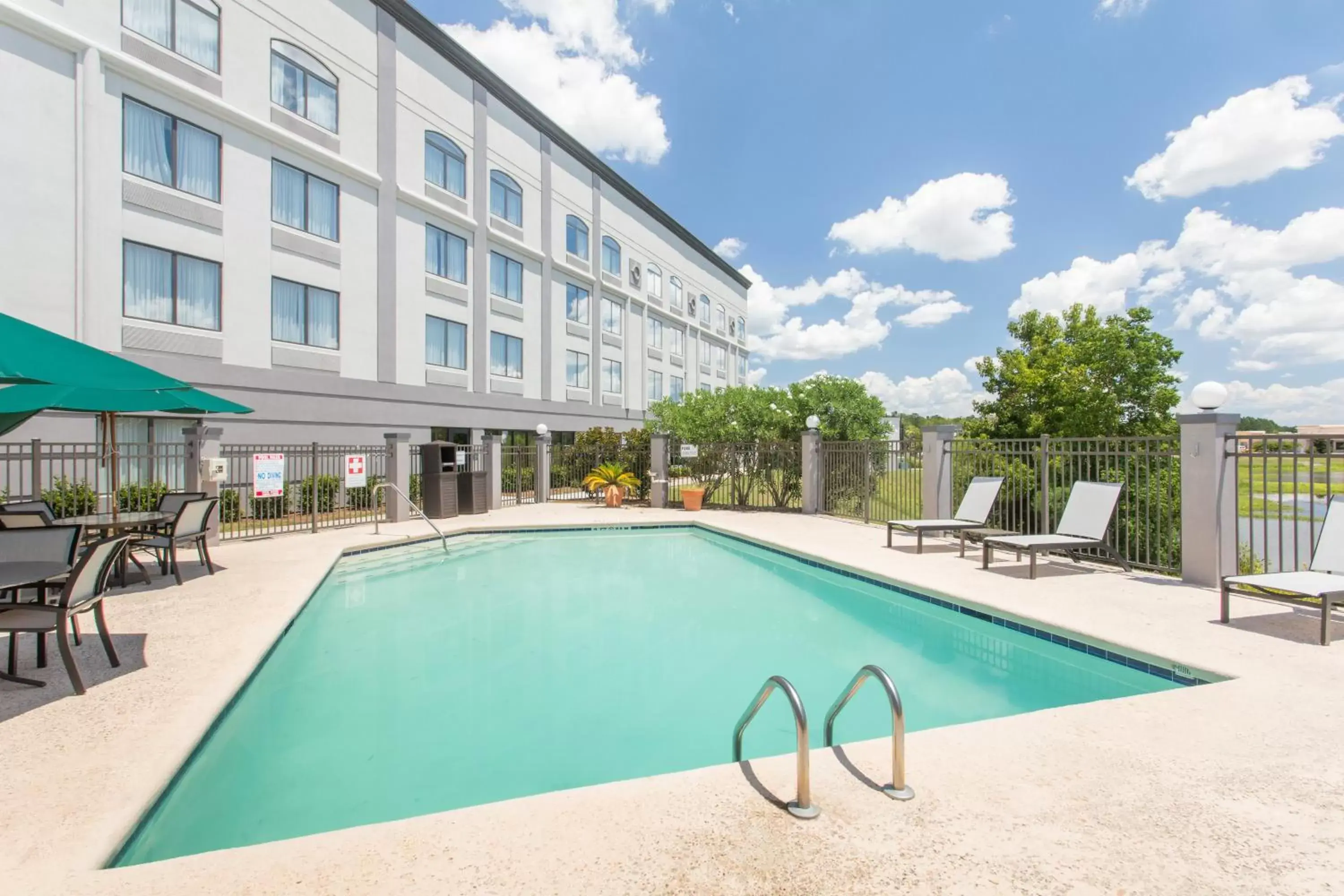 Swimming Pool in Wingate by Wyndham Savannah Pooler