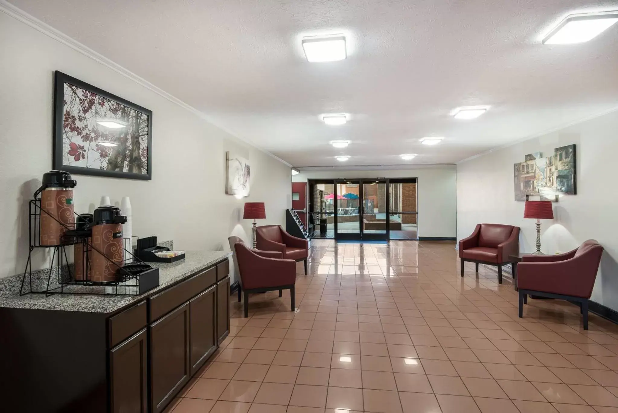 Lobby or reception, Lobby/Reception in Red Roof Inn & Suites Lexington - Hamburg