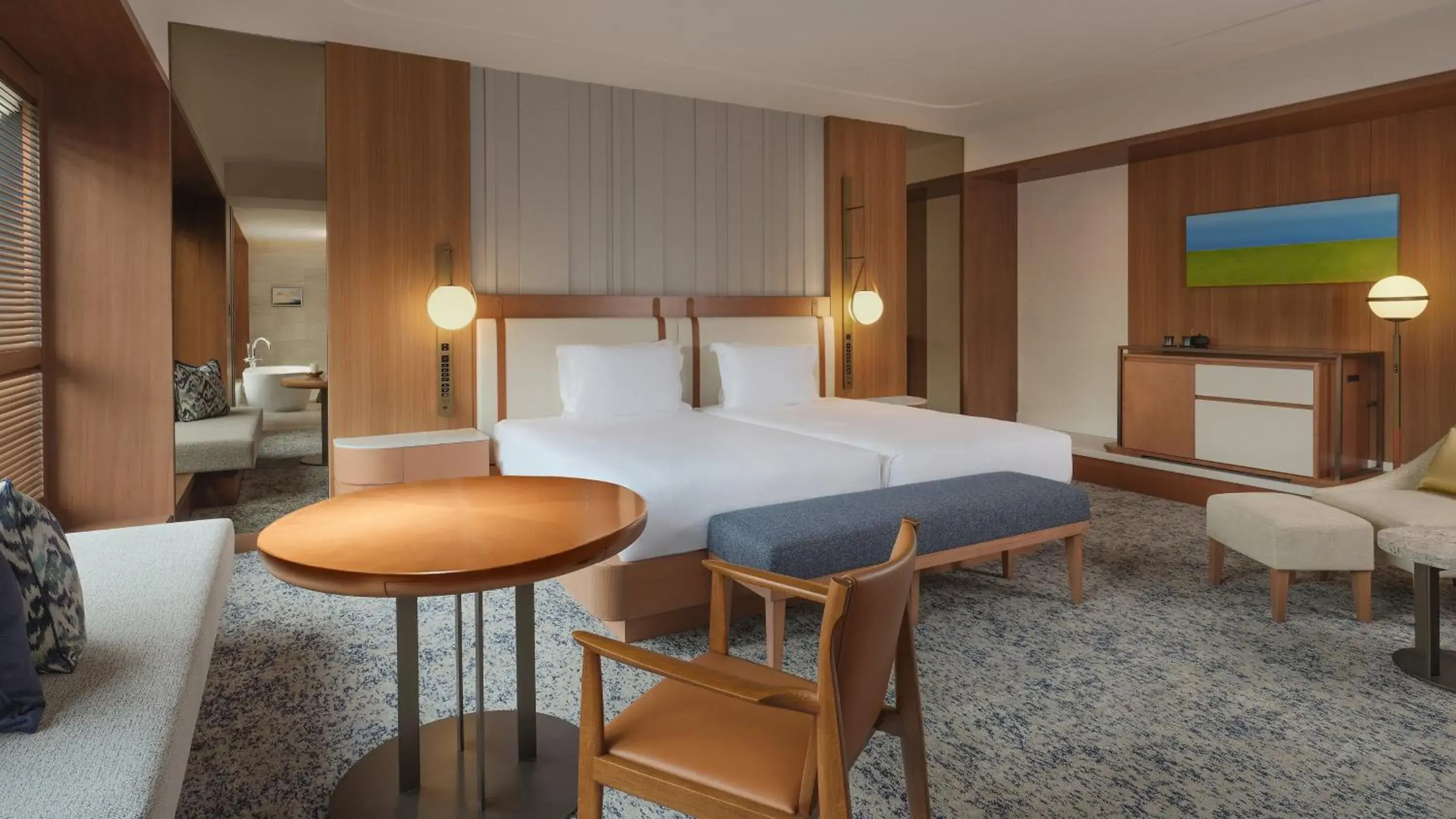 Photo of the whole room, Bed in InterContinental Yokohama Pier 8, an IHG Hotel