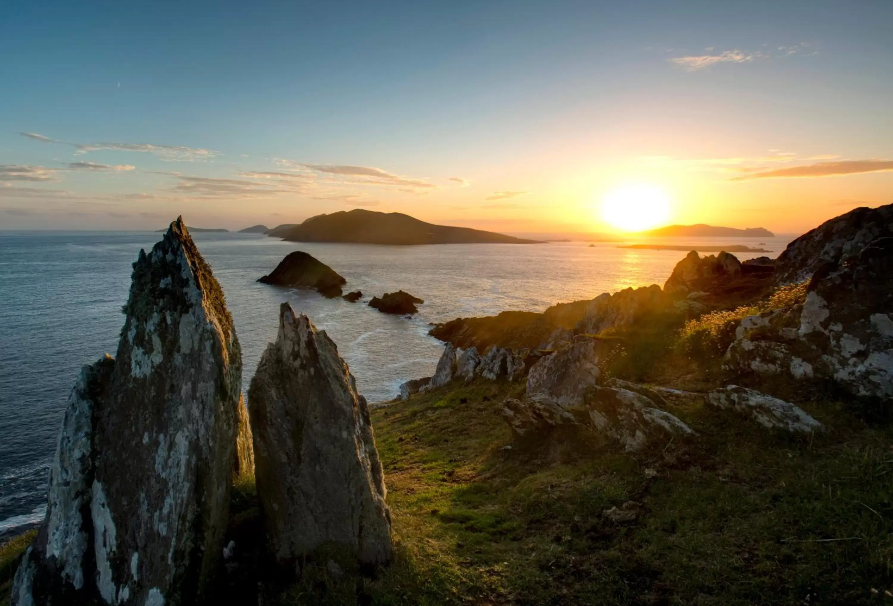 Nearby landmark, Sunrise/Sunset in Killarney Randles Hotel