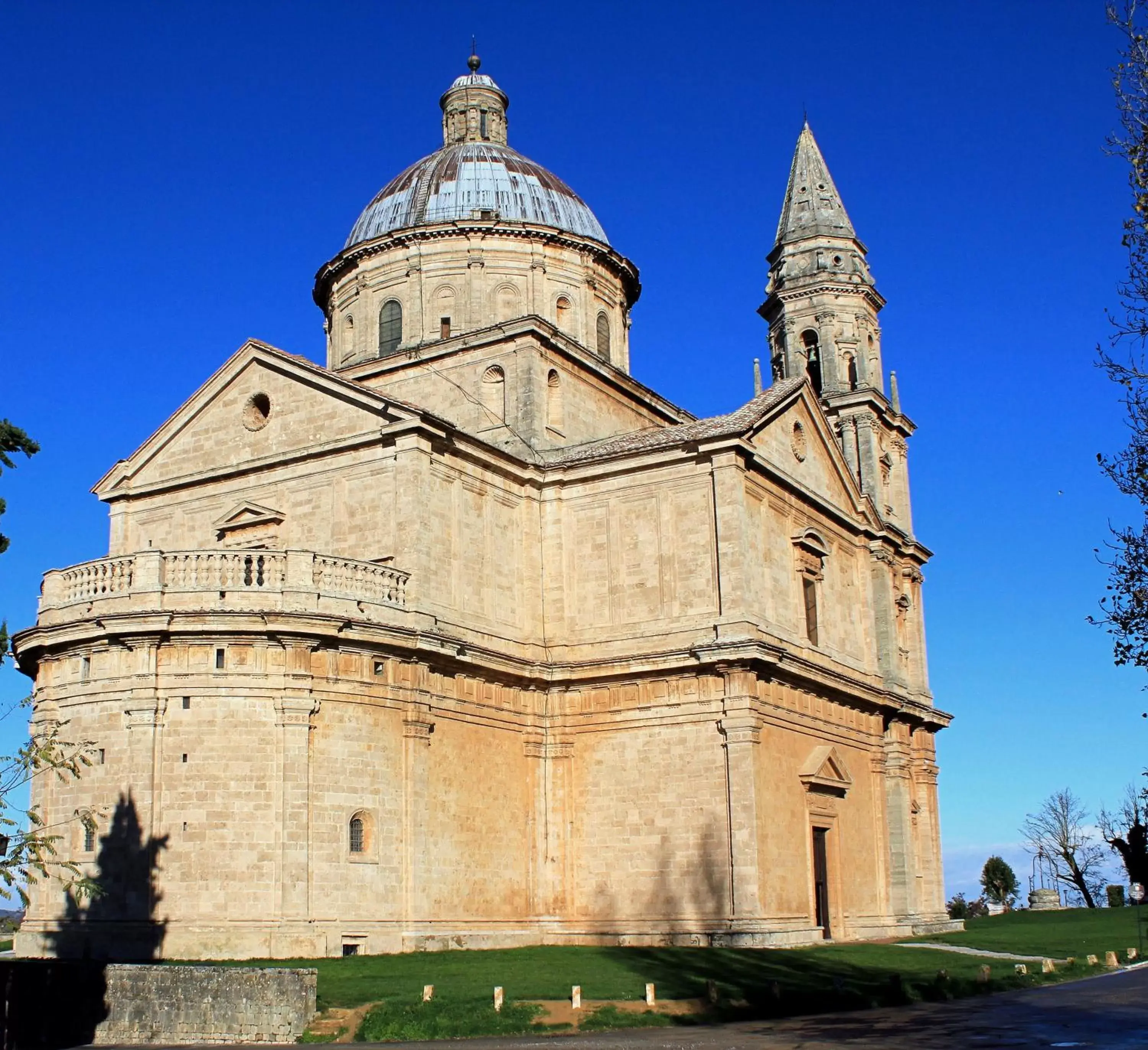 Nearby landmark, Property Building in La Terrazza Di Montepulciano