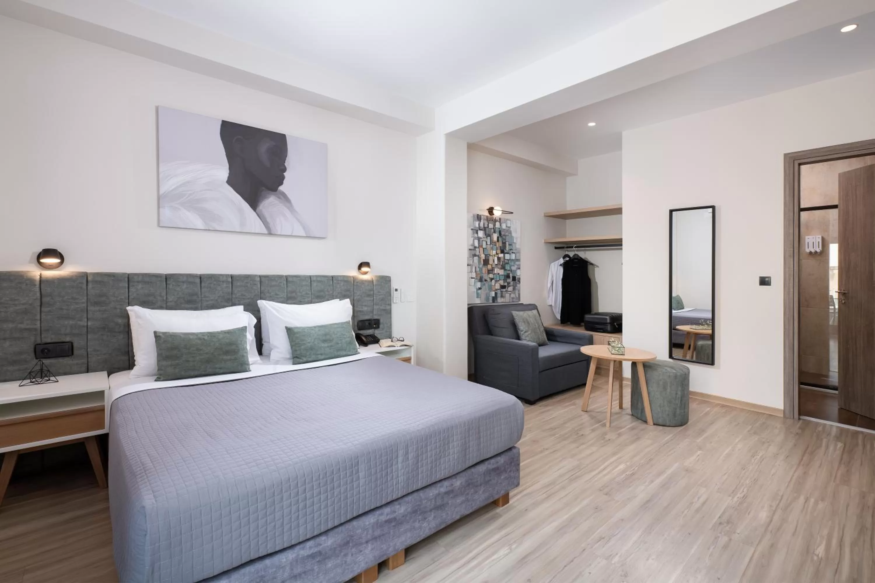 Photo of the whole room, Bed in Enattica Suites