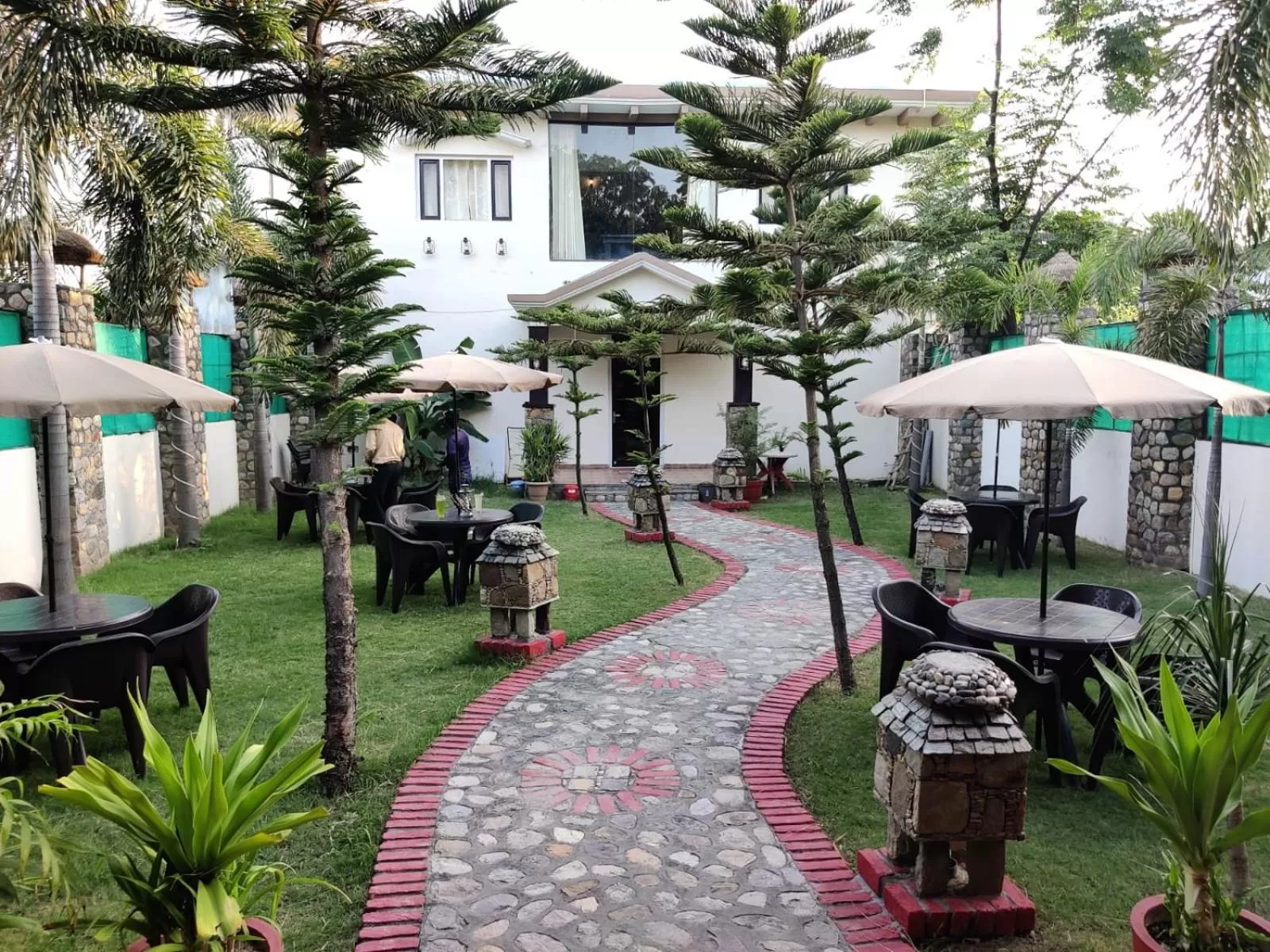 Restaurant/places to eat in The Corbett Jungle By JitaInn