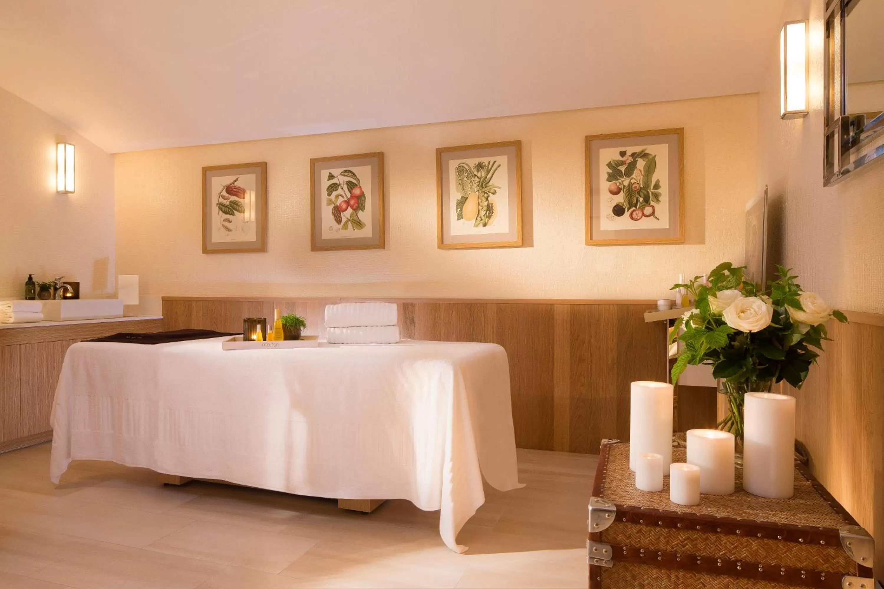 Massage in Hotel Monge