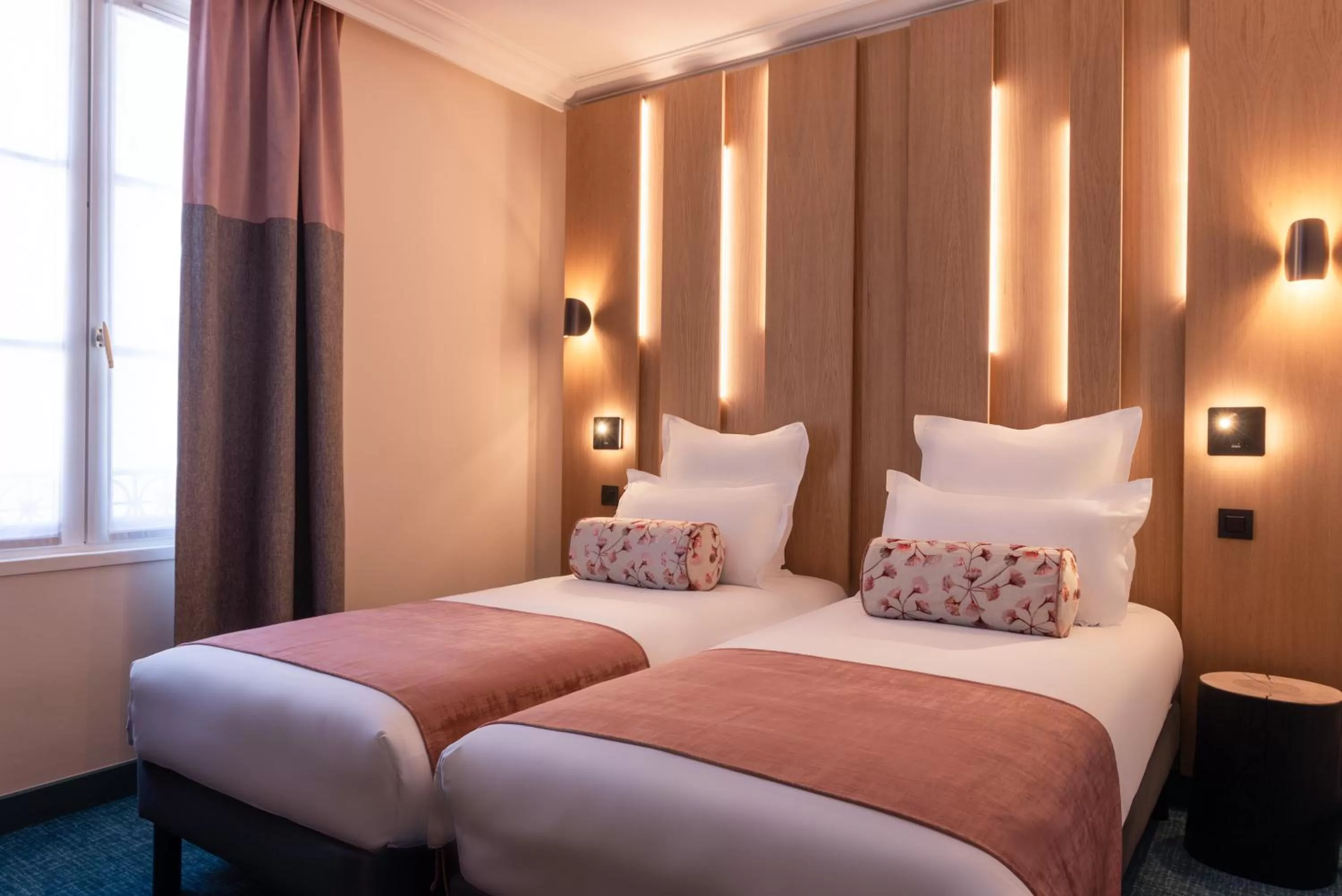 Decorative detail, Bed in Leonardo Boutique Hotel Paris Opera