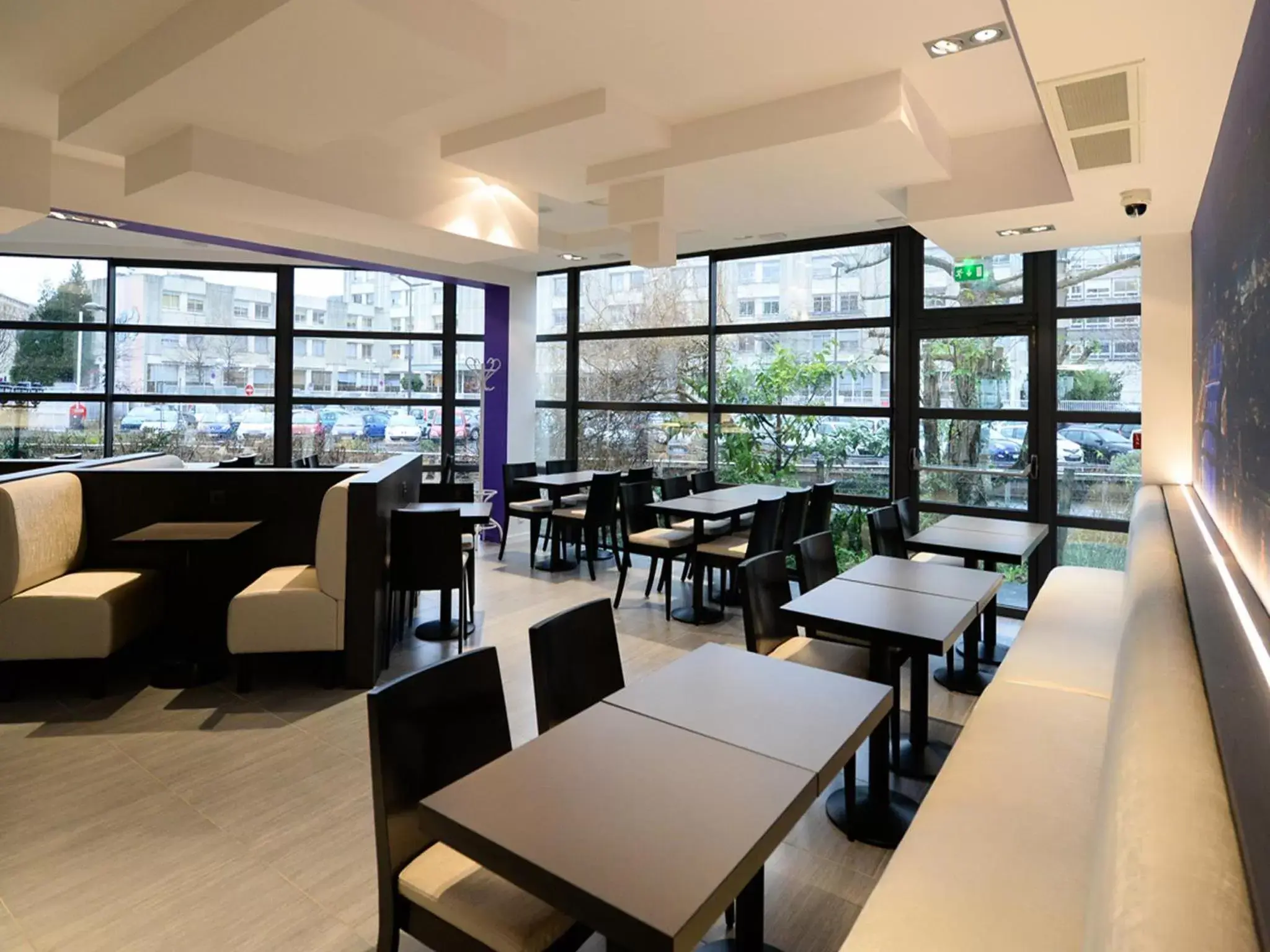 Restaurant/Places to Eat in Brit Hotel Confort Rouen Centre