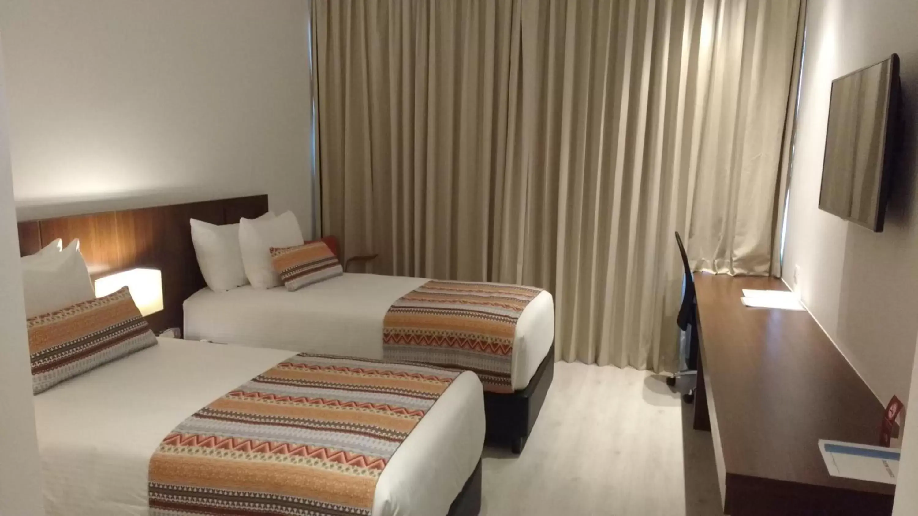 Bedroom, Bed in Best Western Plus Santa Marta Hotel