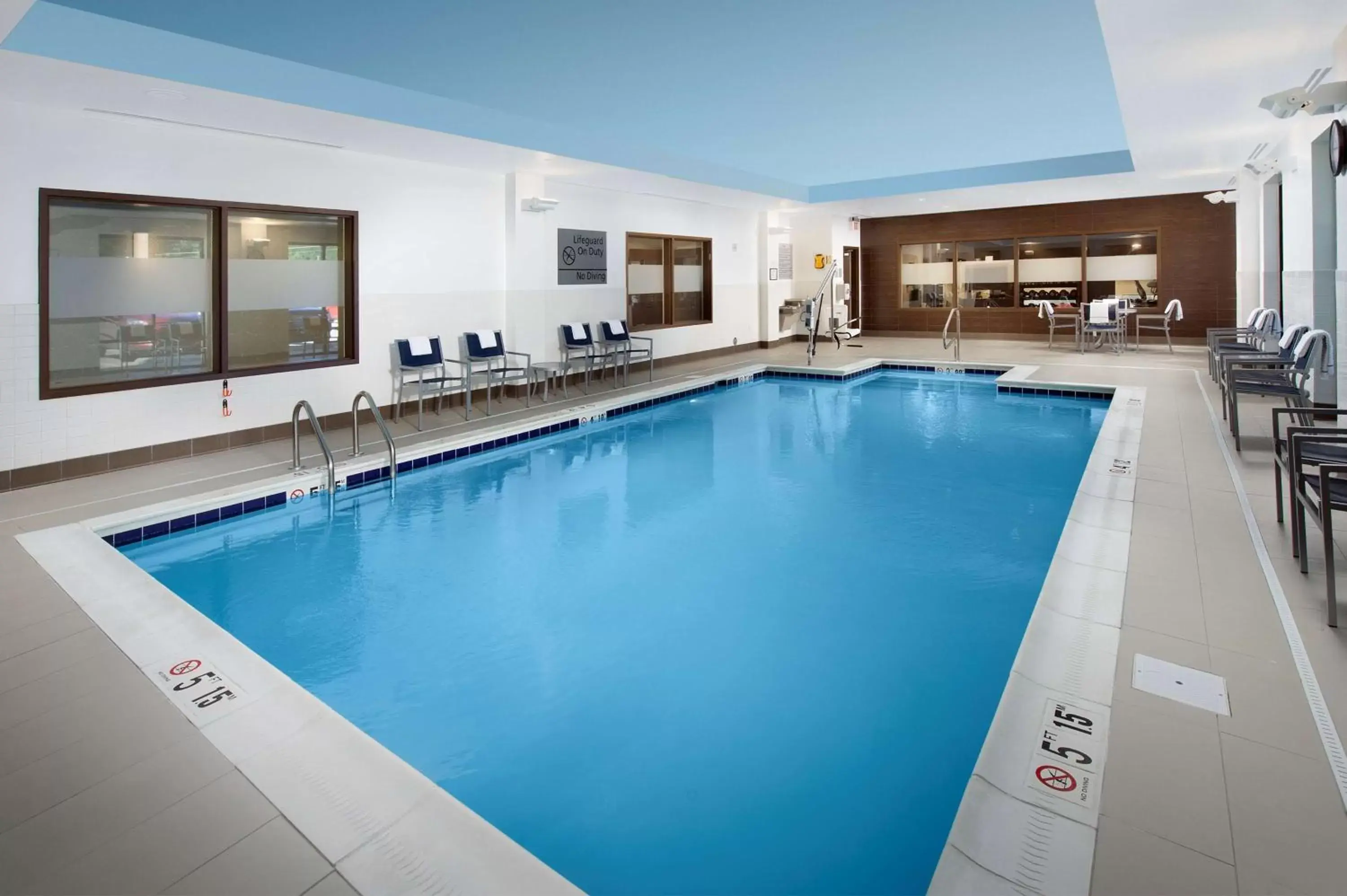 Pool view, Swimming Pool in Hampton Inn & Suites Falls Church