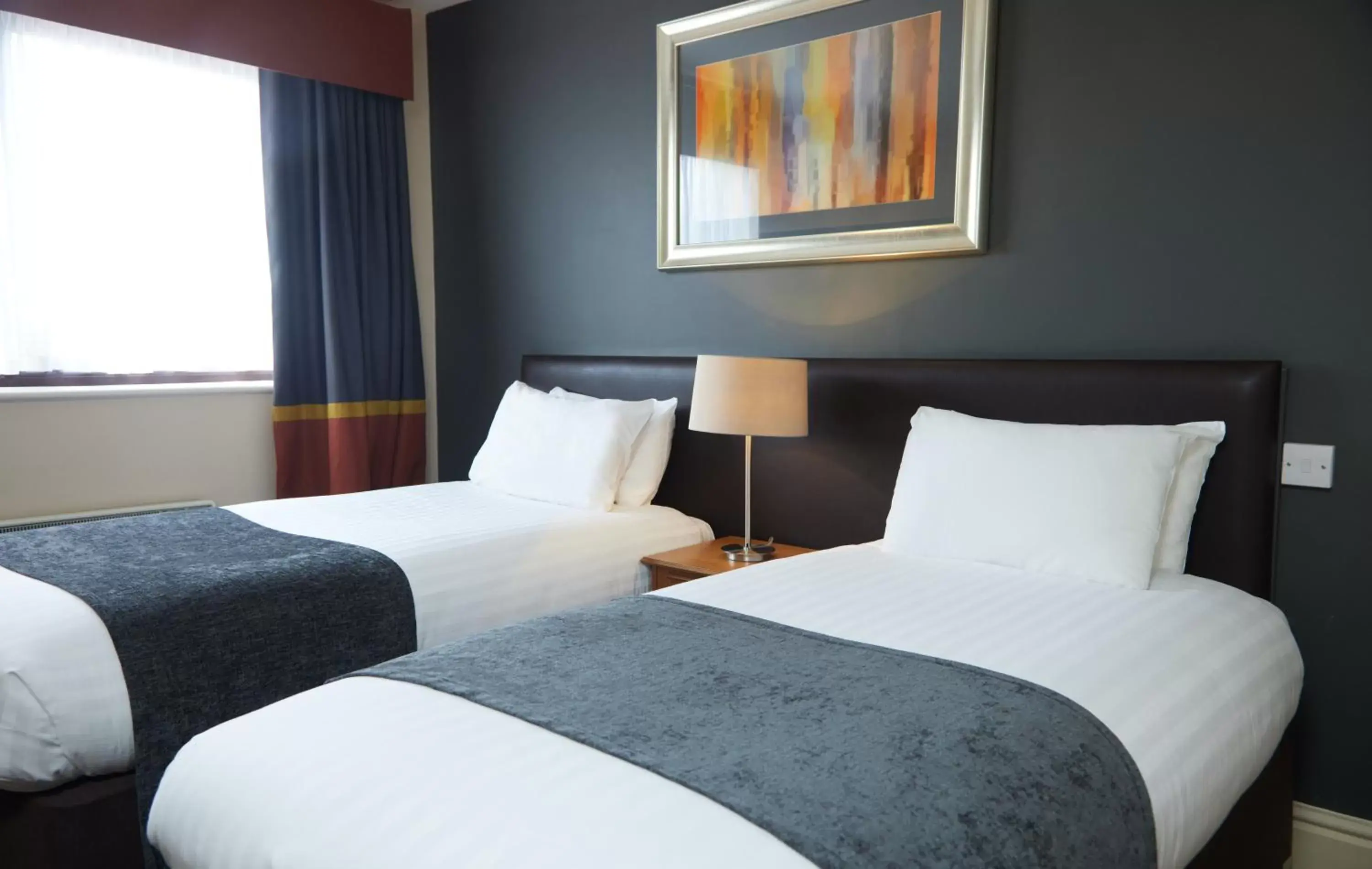 Twin Room in The Broughton Hotel by Greene King Inns Twin Room in The Broughton Hotel by Greene King Inns