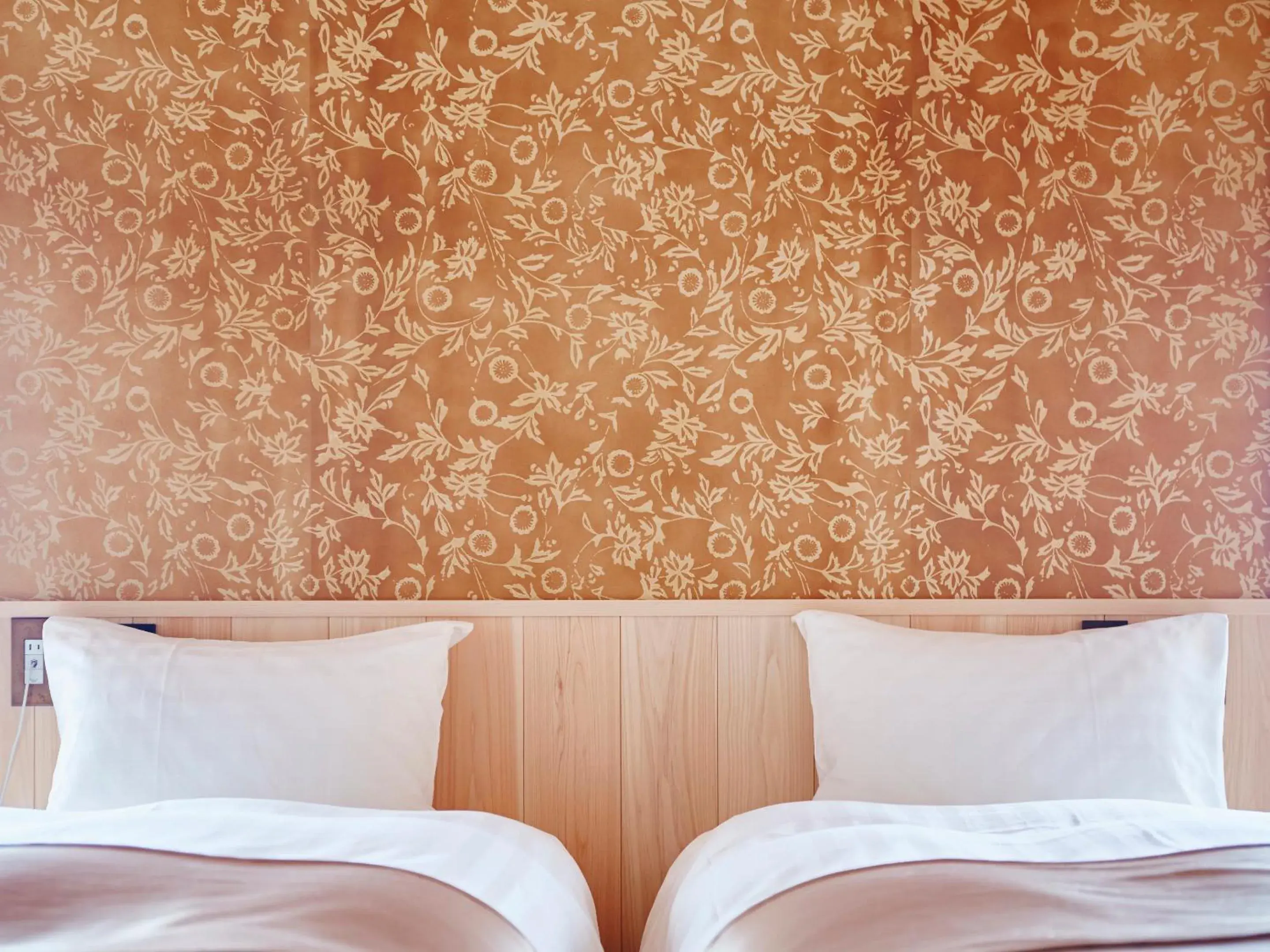 Bedroom, Bed in Sunrise Suites Bedroom, Bed in Sunrise Suites