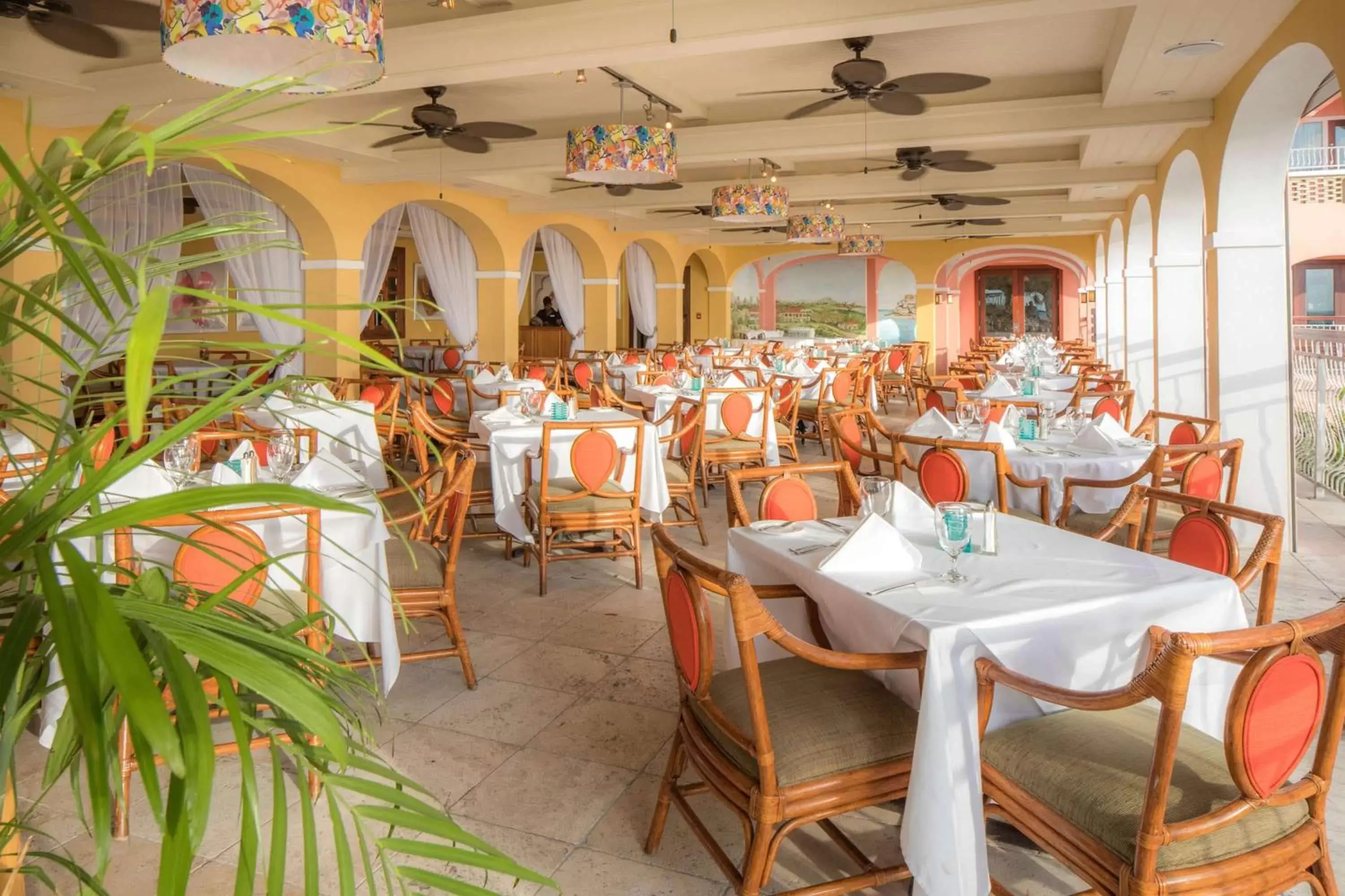Restaurant/Places to Eat in The Buccaneer Beach & Golf Resort