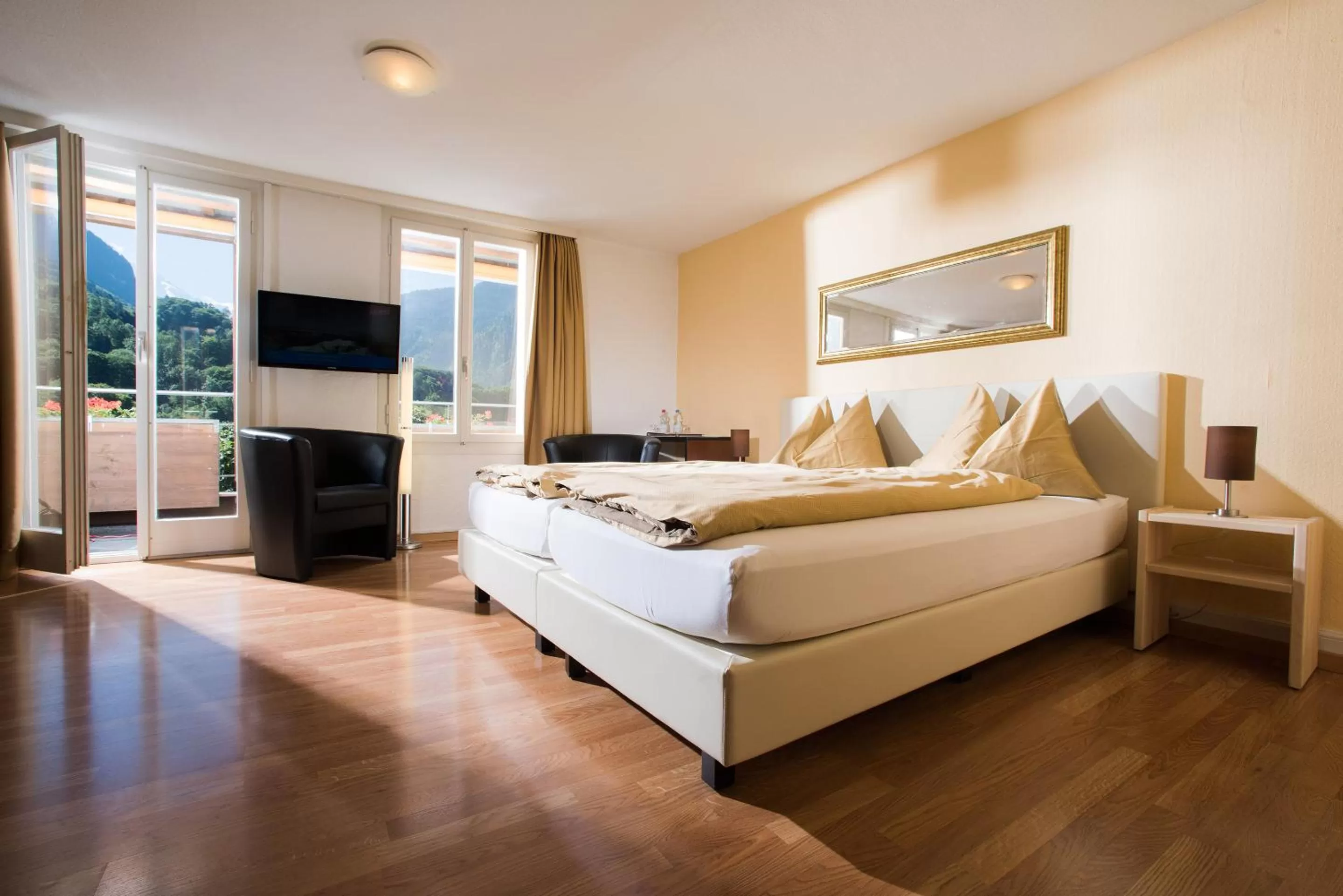 Bed in Jungfrau Hotel