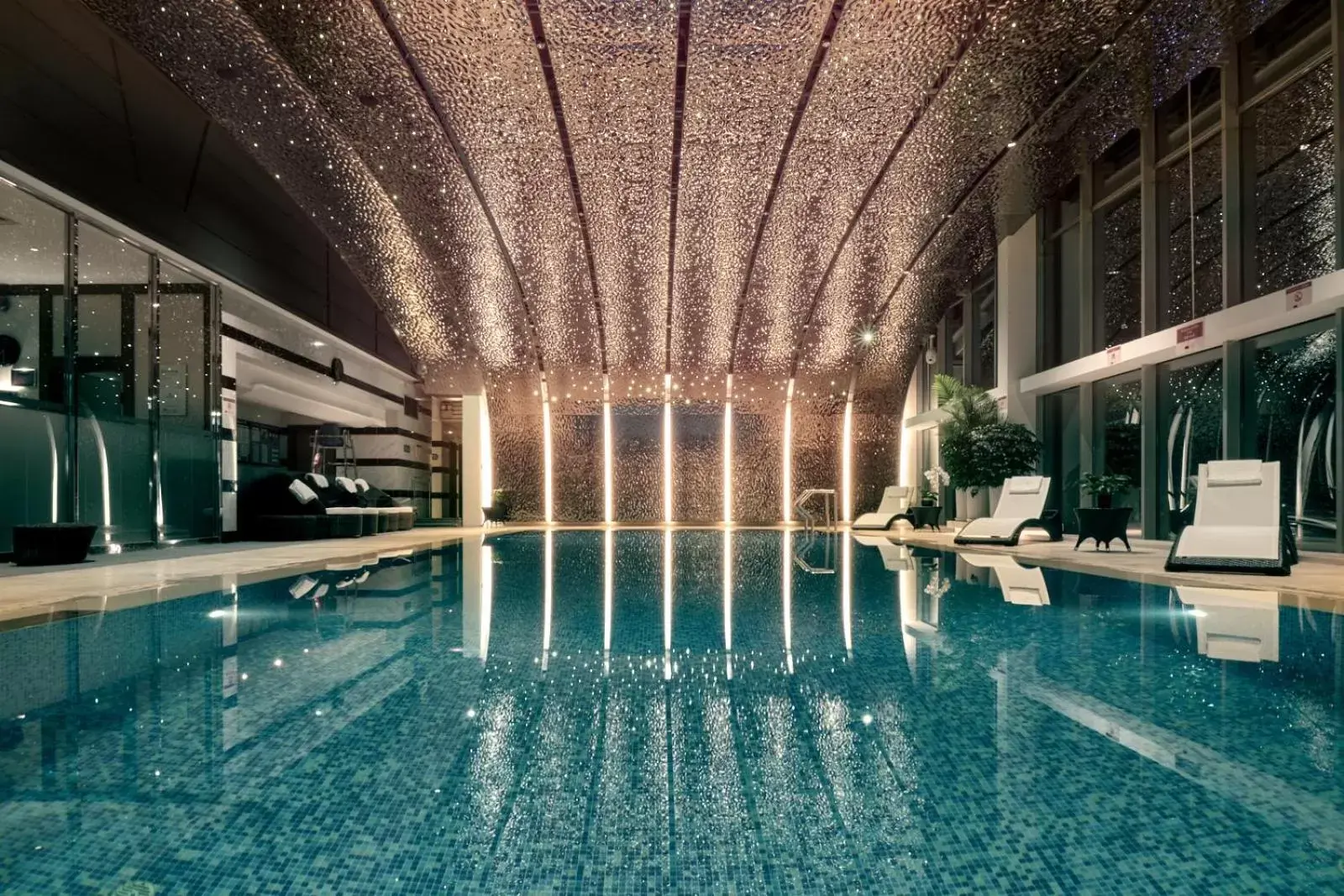 Swimming Pool in Kempinski Hotel Beijing Yansha Center