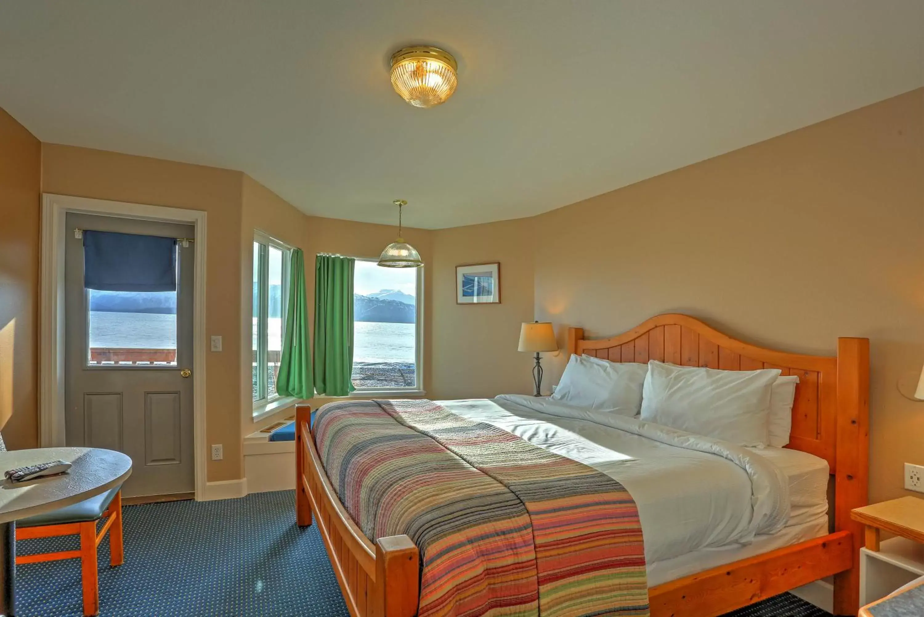 King Suite with Ocean View in Land's End Resort