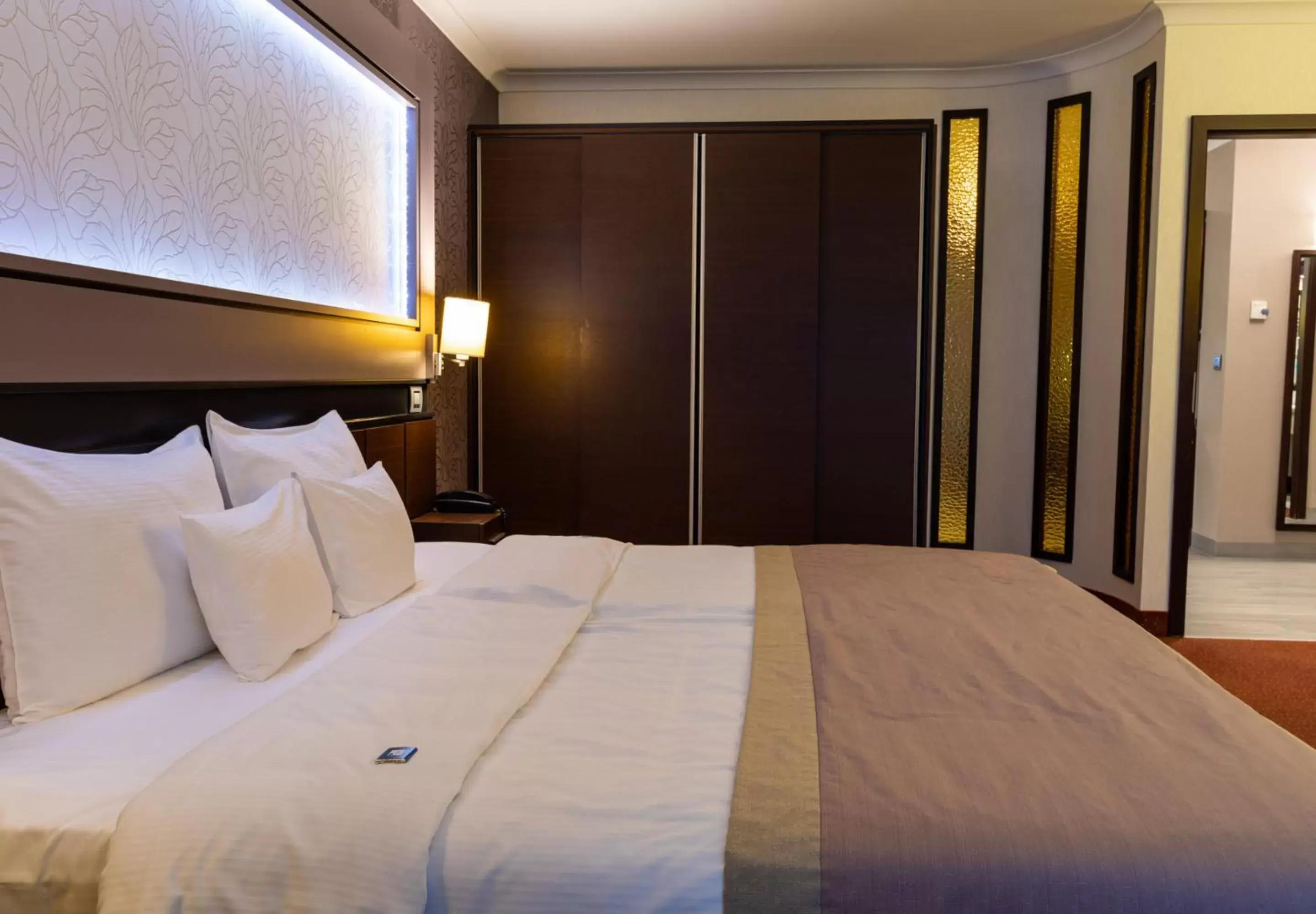 Bedroom, Bed in Aquaworld Resort Budapest