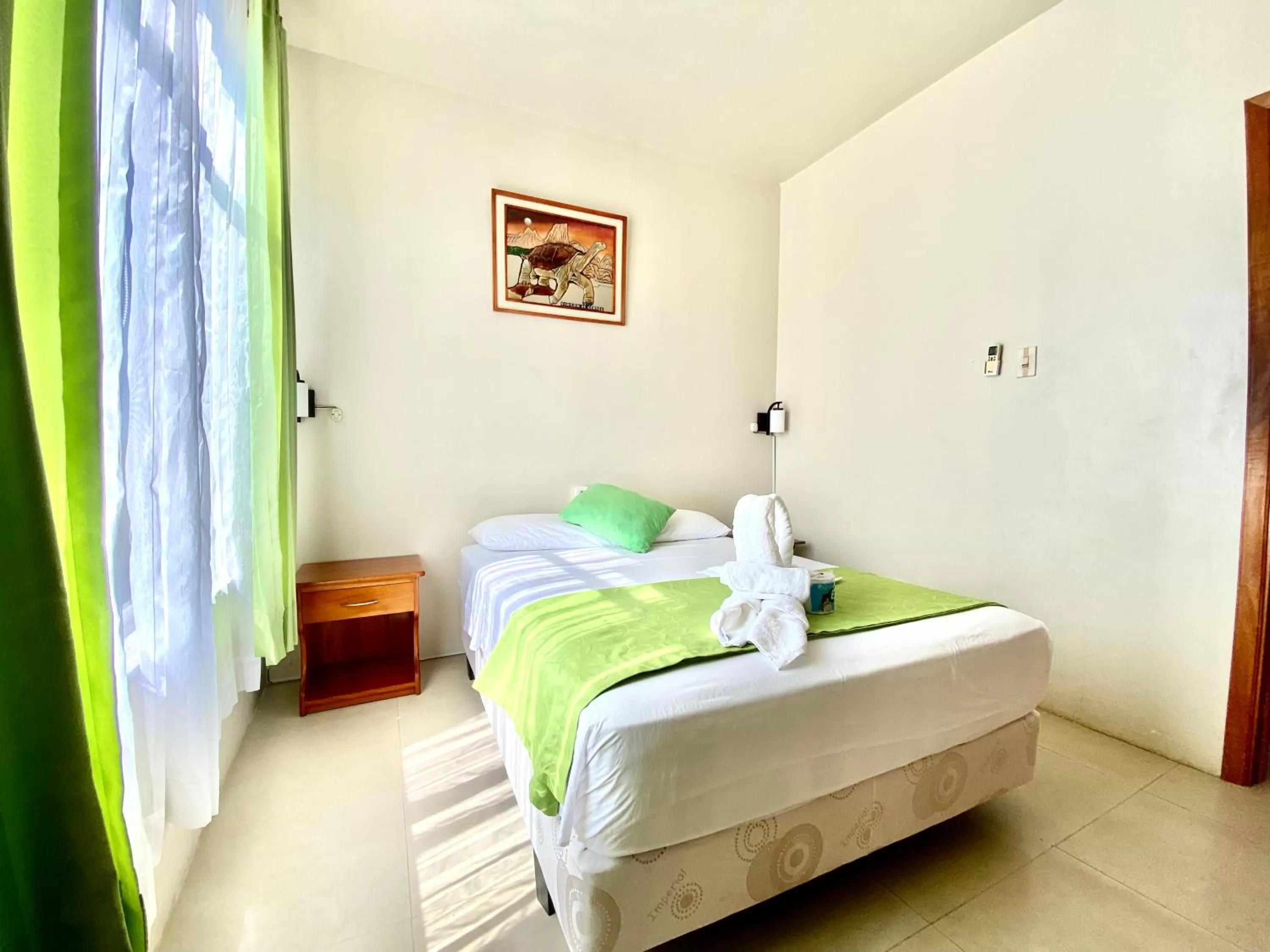 Photo of the whole room, Bed in El Rincón de George