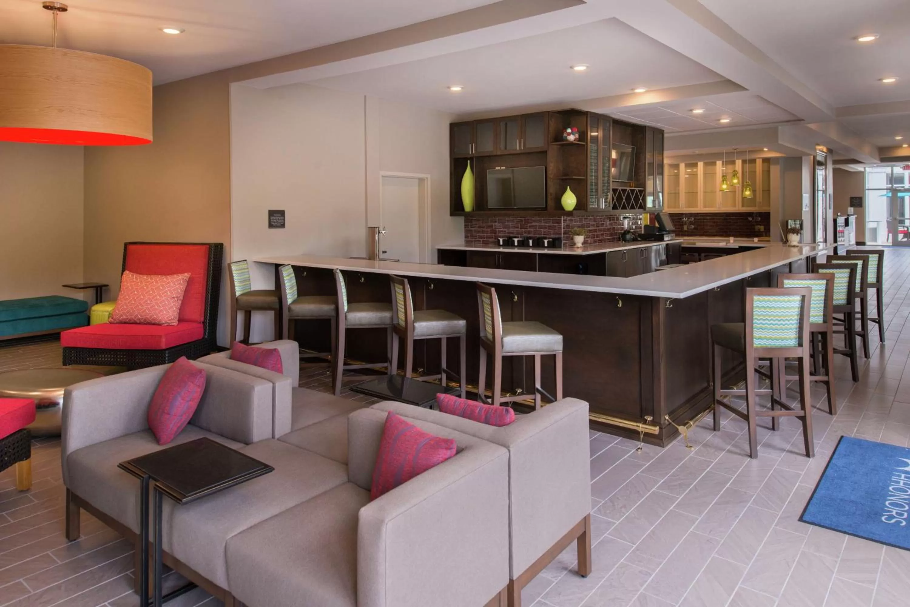 Lounge or bar in Hilton Garden Inn Bristol