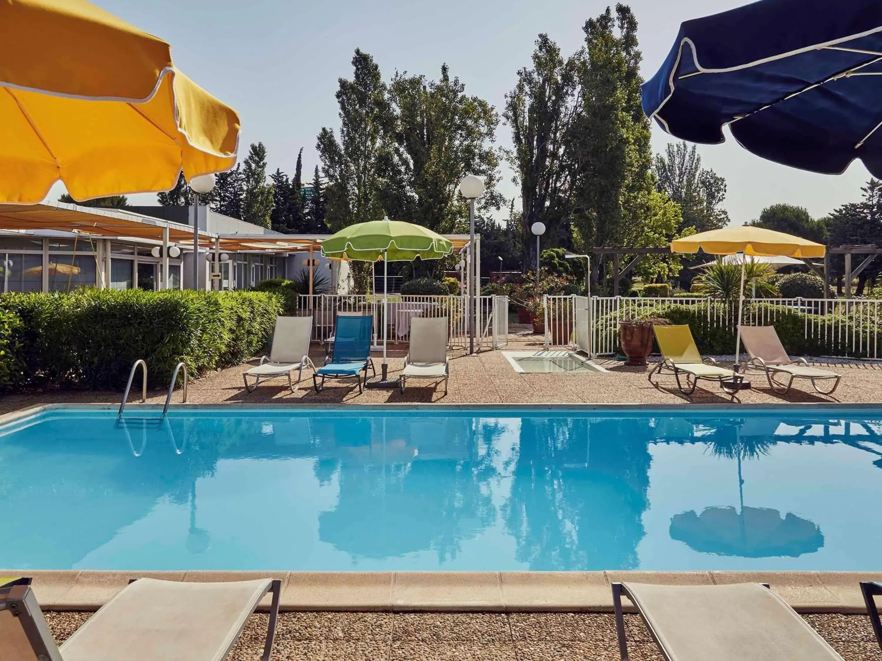 On site, Swimming Pool in ibis Styles Marseille Aéroport