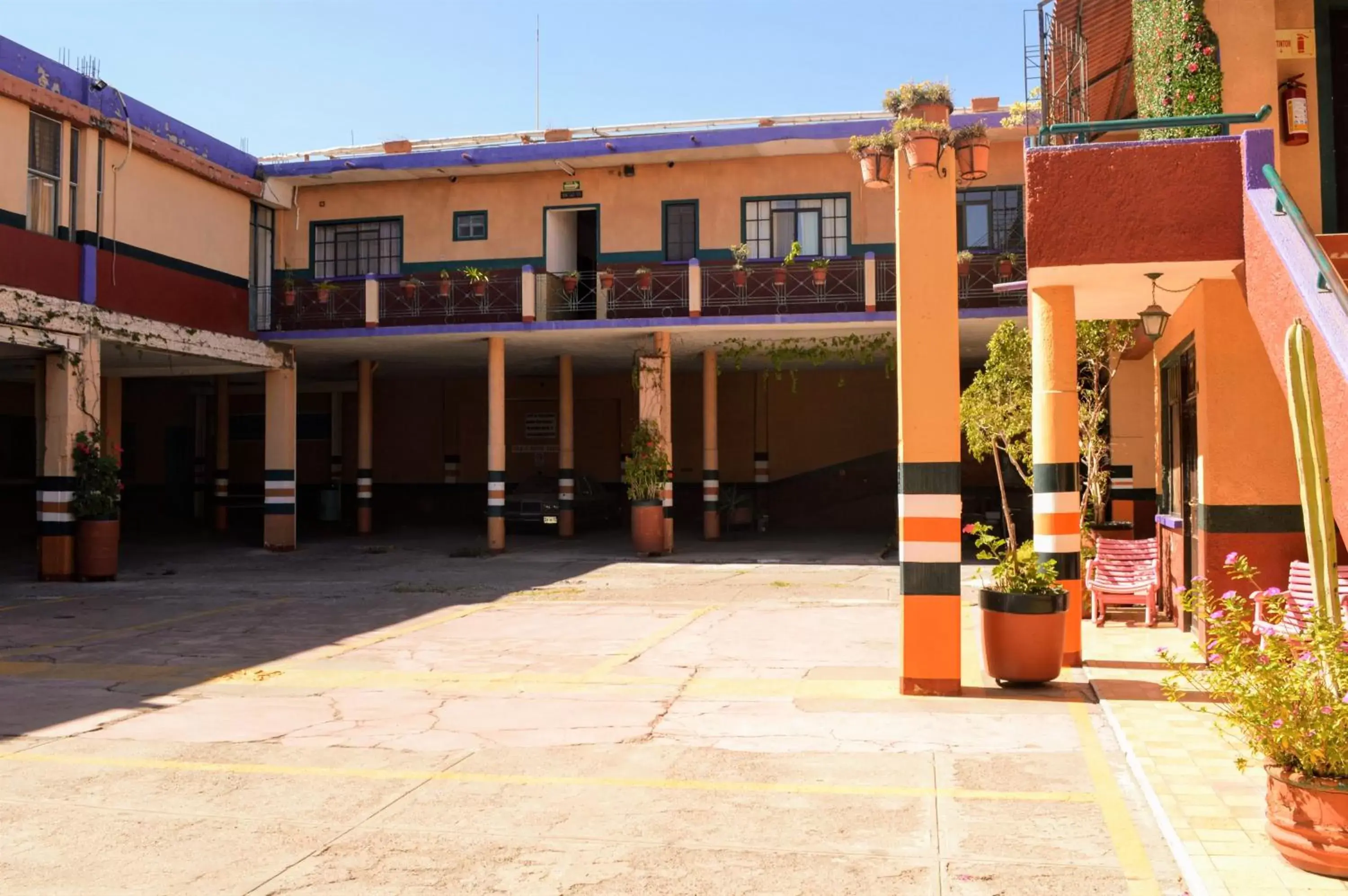 Property Building in Hotel Colonial