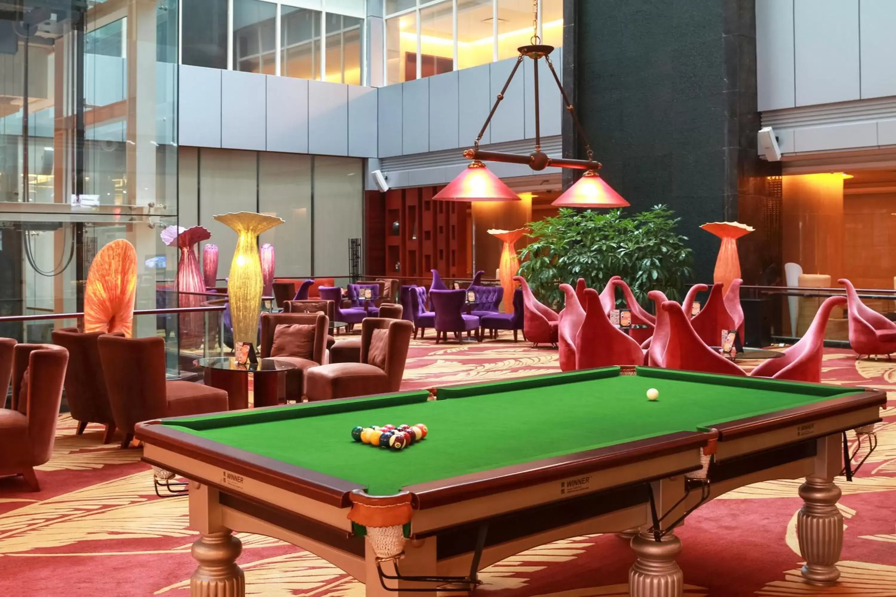 Lounge or bar, Billiards in Pullman Guangzhou Baiyun Airport