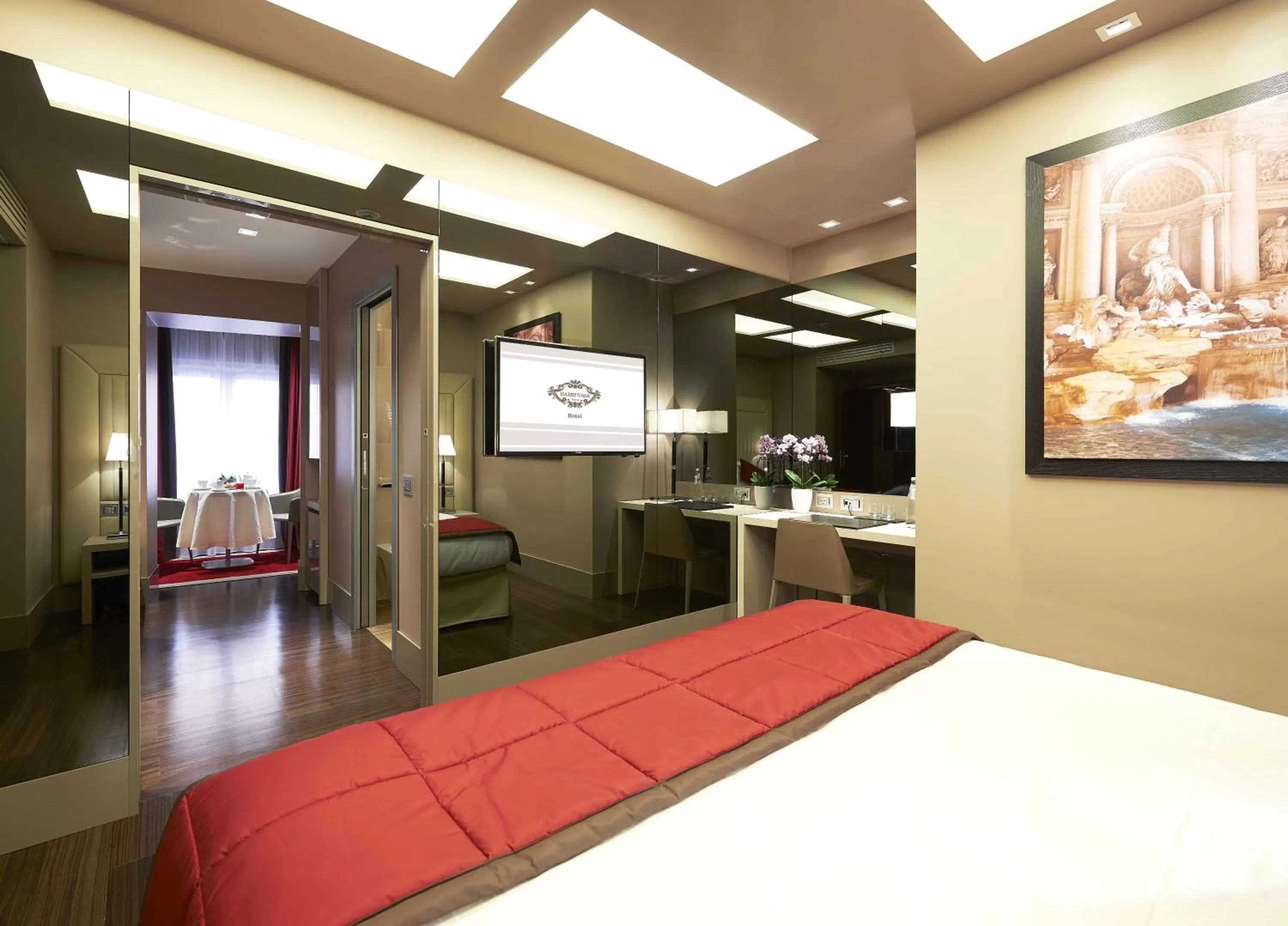 Photo of the whole room, Bed in Harry's Bar Trevi Hotel & Restaurant