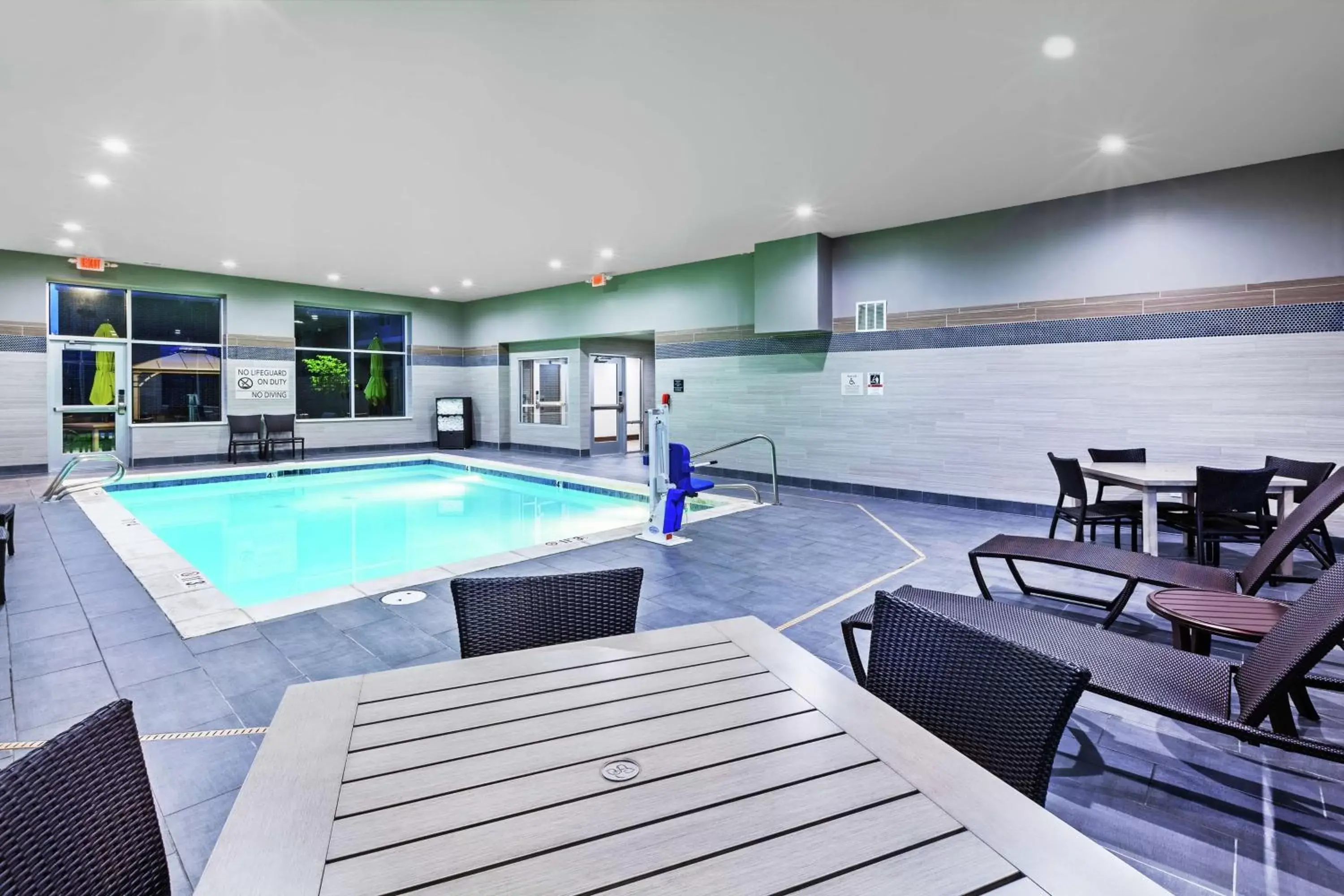 Pool view in Hampton Inn Gardner Pool view in Hampton Inn Gardner