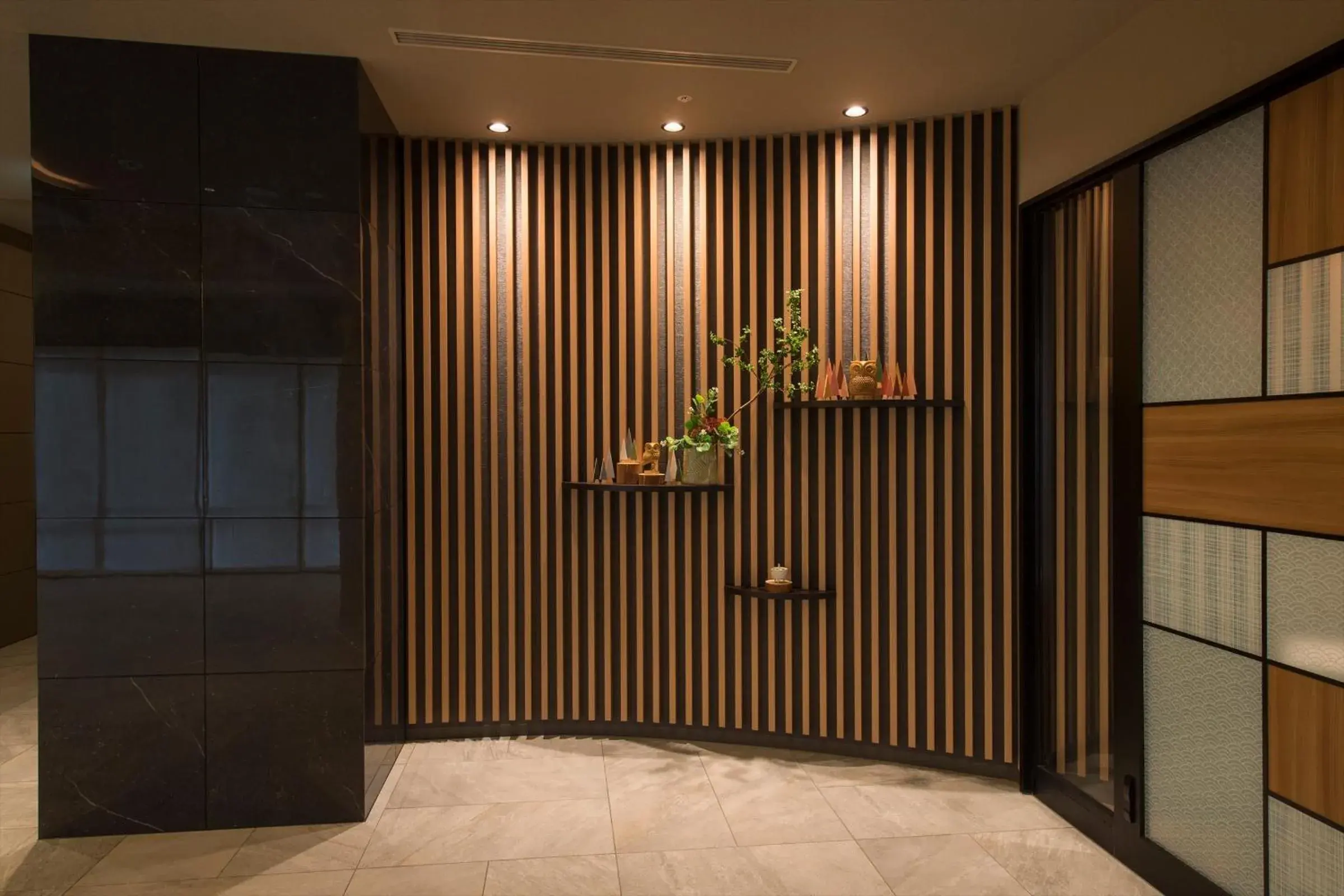 Facade/entrance, Bed in Tmark City Hotel Sapporo Odori