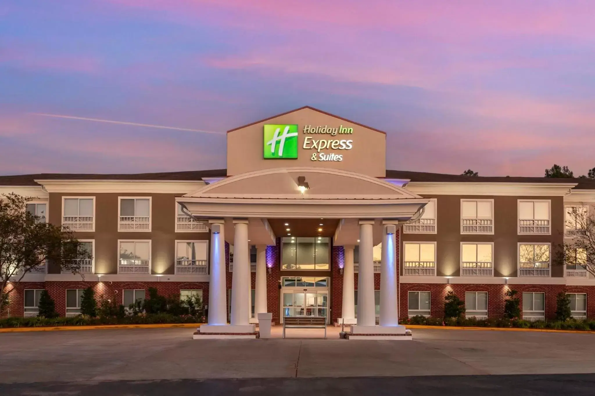 Property Building in Holiday Inn Express Hotel and Suites Natchitoches, an IHG Hotel