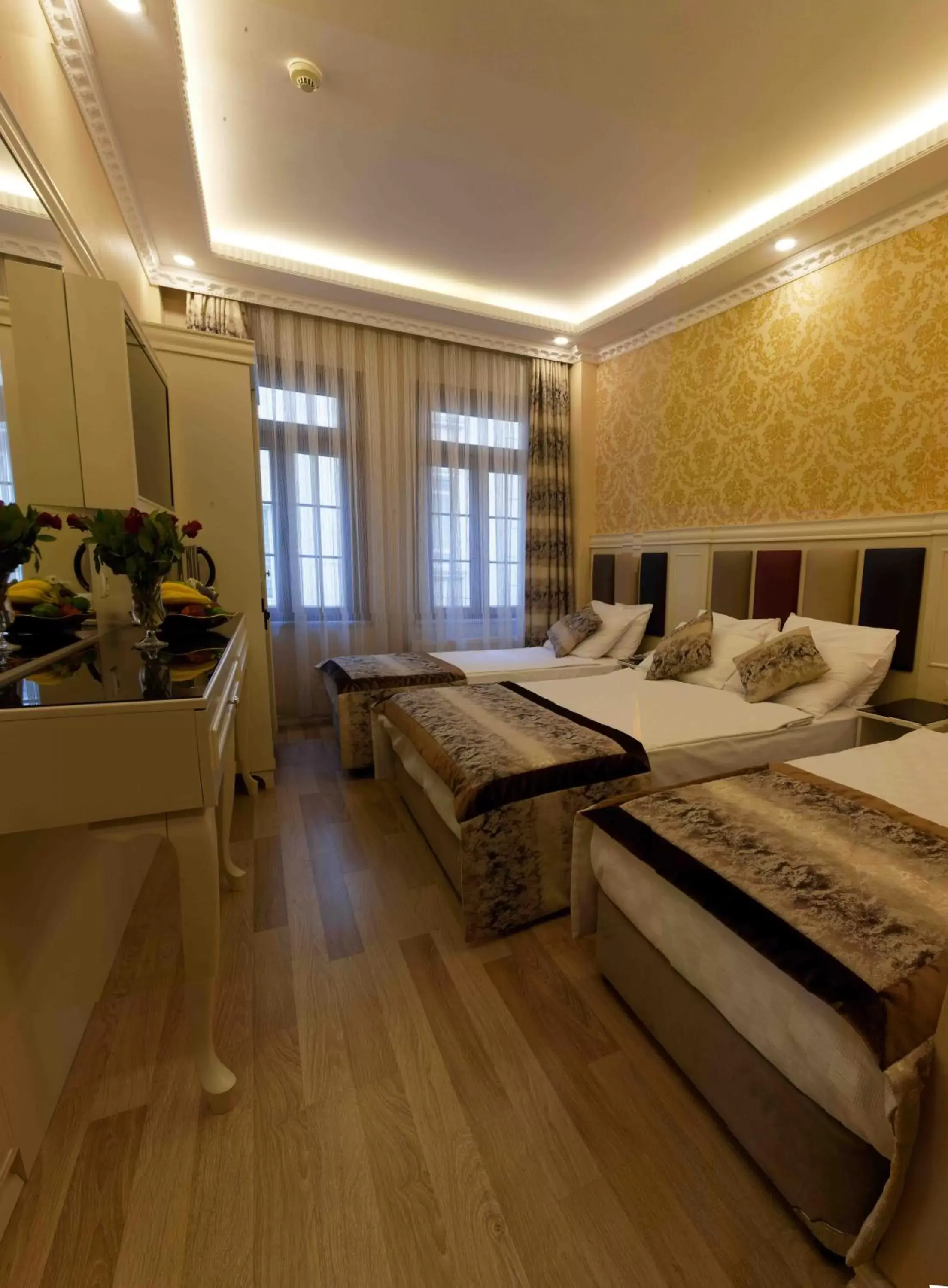 Bedroom in Best Nobel Hotel