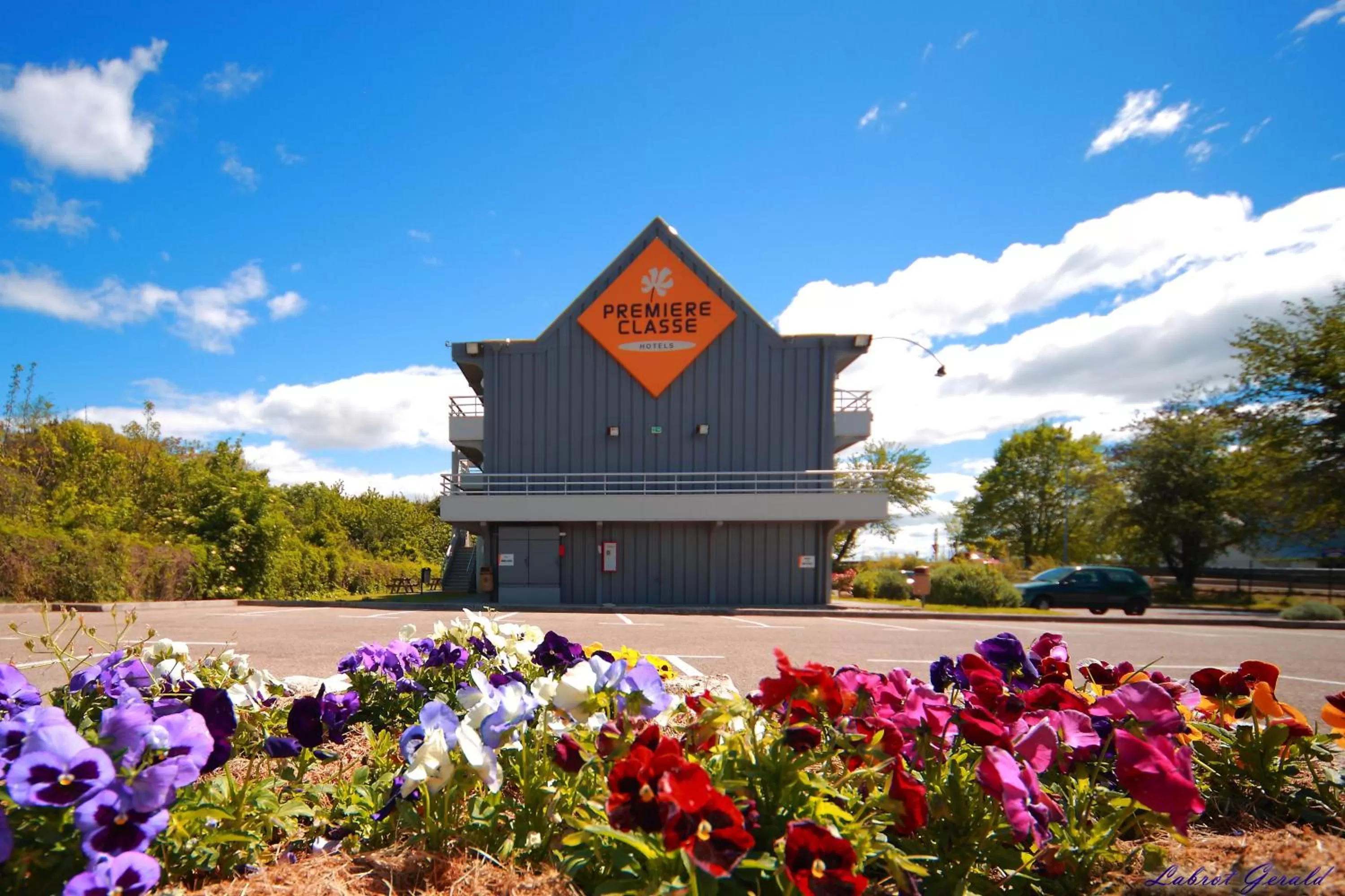 Property building in Premiere Classe Ales - Anduze