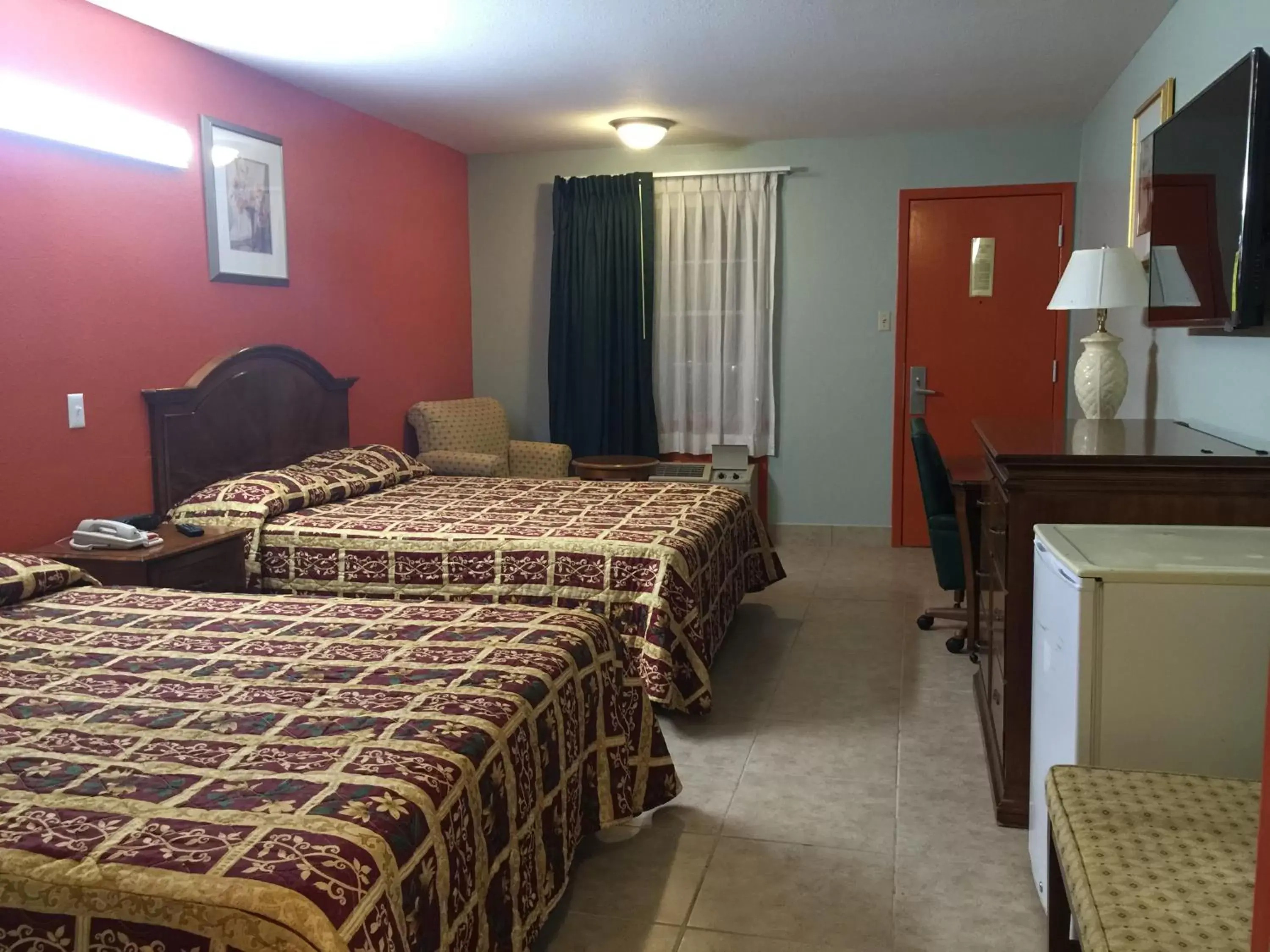 Queen Room with Two Queen Beds in Texas Inn